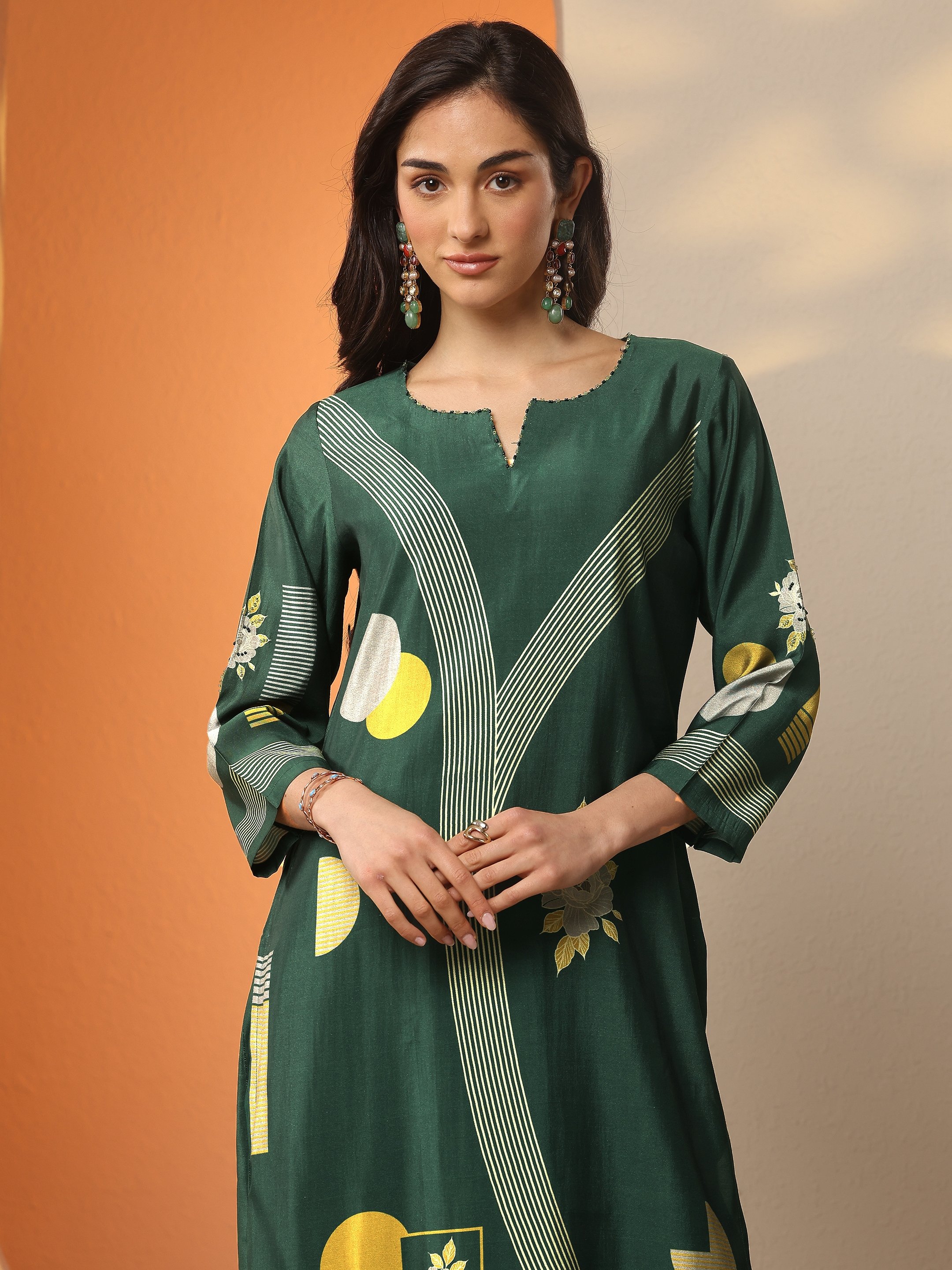 Green Printed Silk Blend Straight Kurta