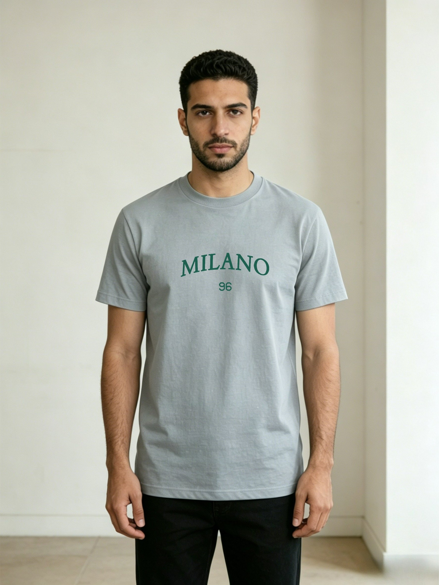 Men Grey Slogan Print Crew Neck T-Shirt