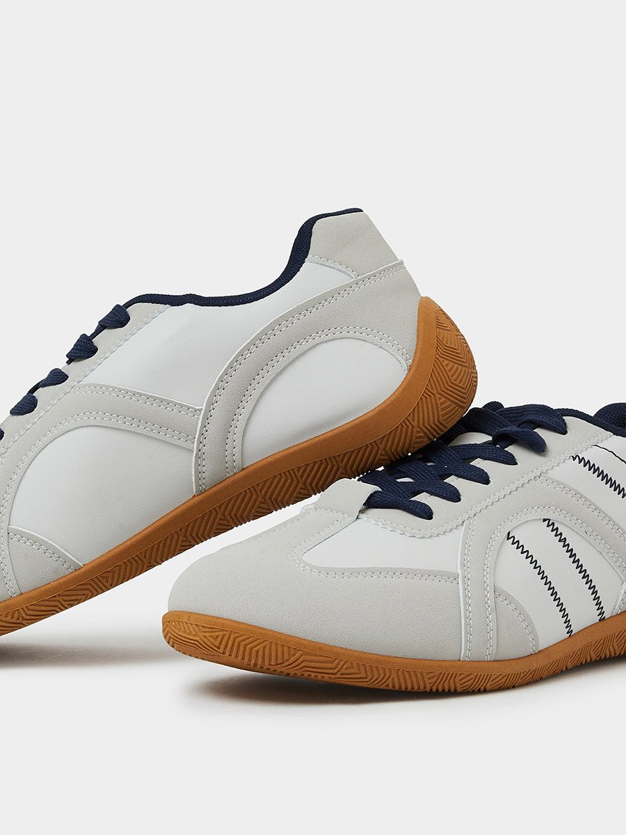 Men Retro Stitch Detail Lace-Up Casual Sneakers
