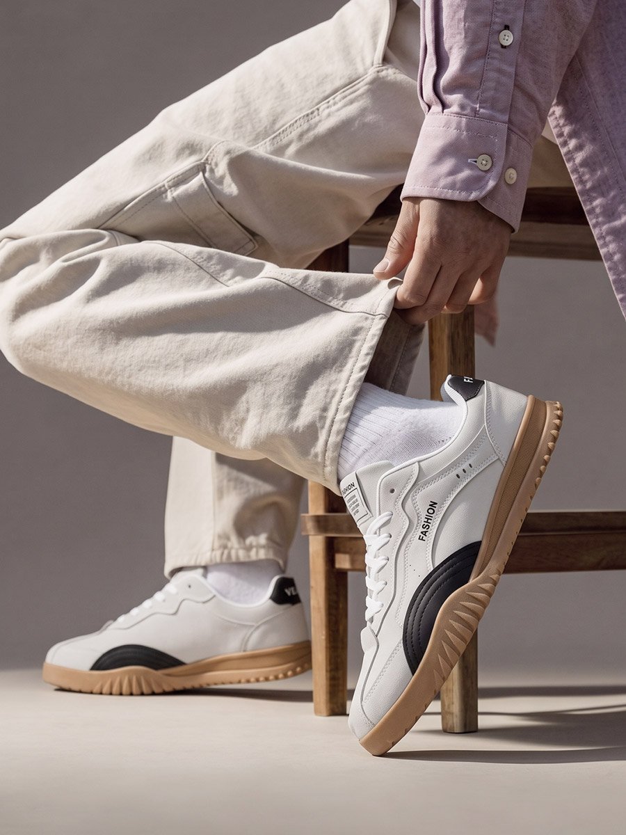 Men Textured Panel Lace-Up Sneakers