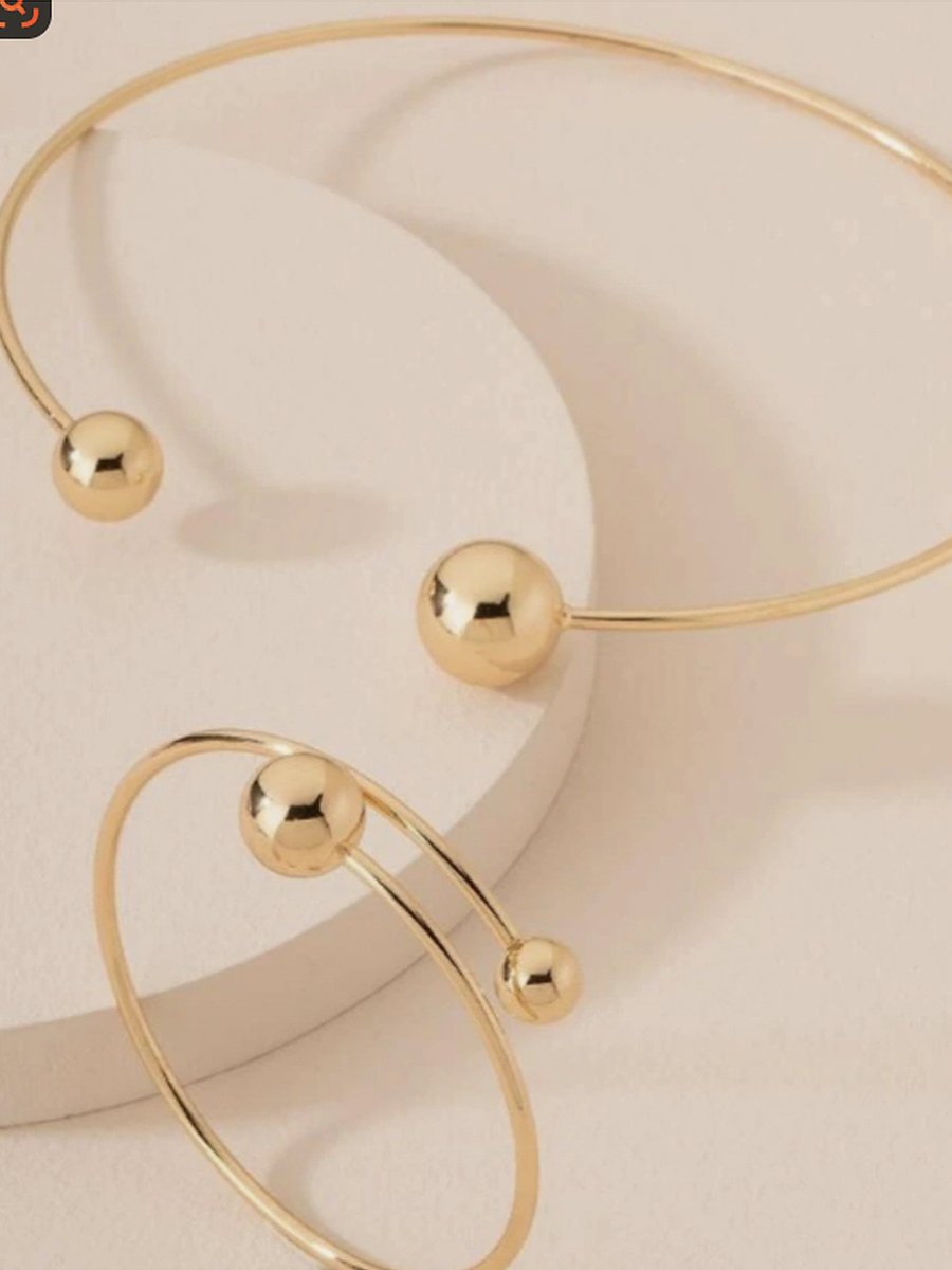 Gold Plain Necklace and Bracelet Set