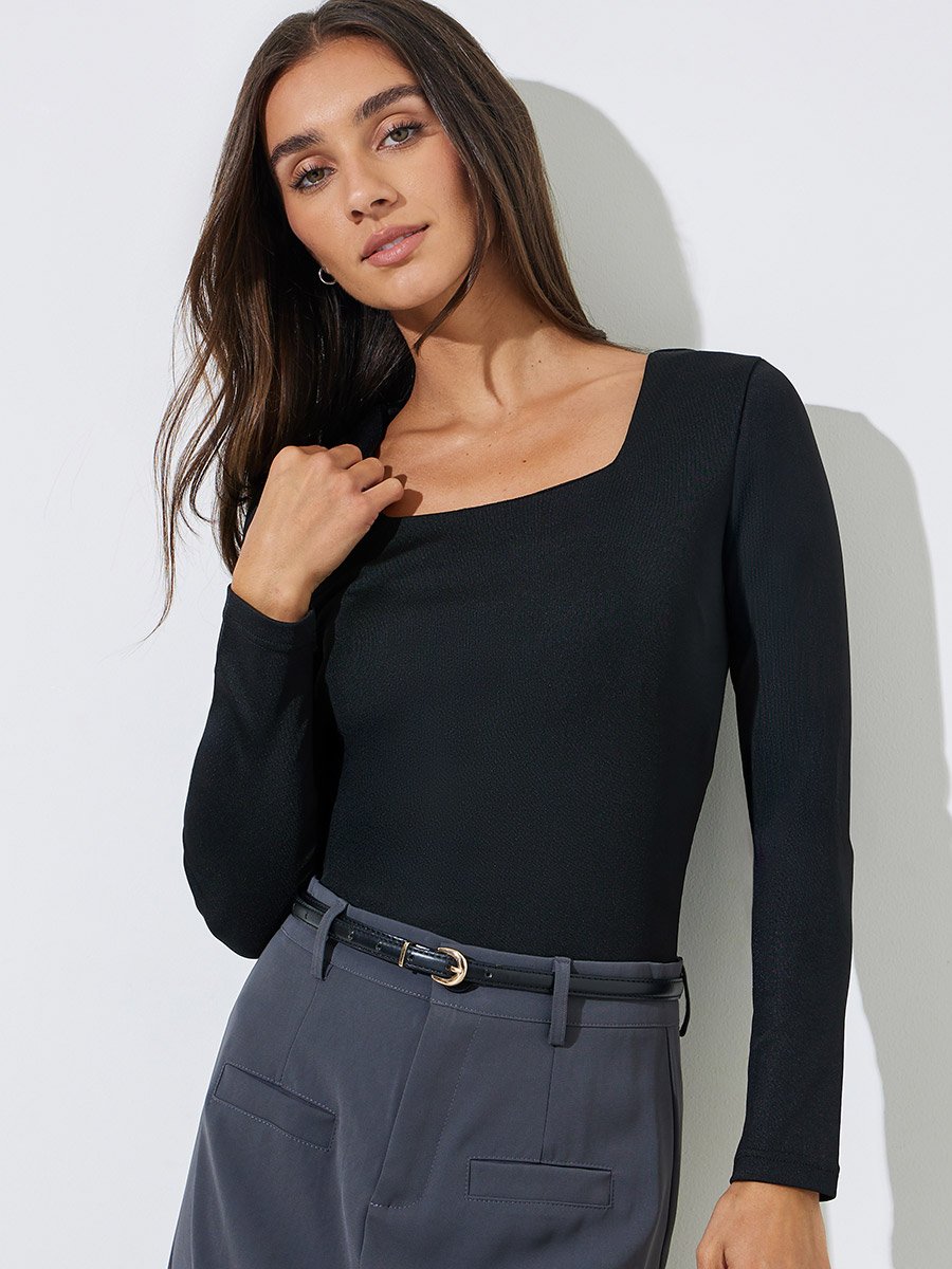 Black Solid Square Neck Long Sleeves Knit Top