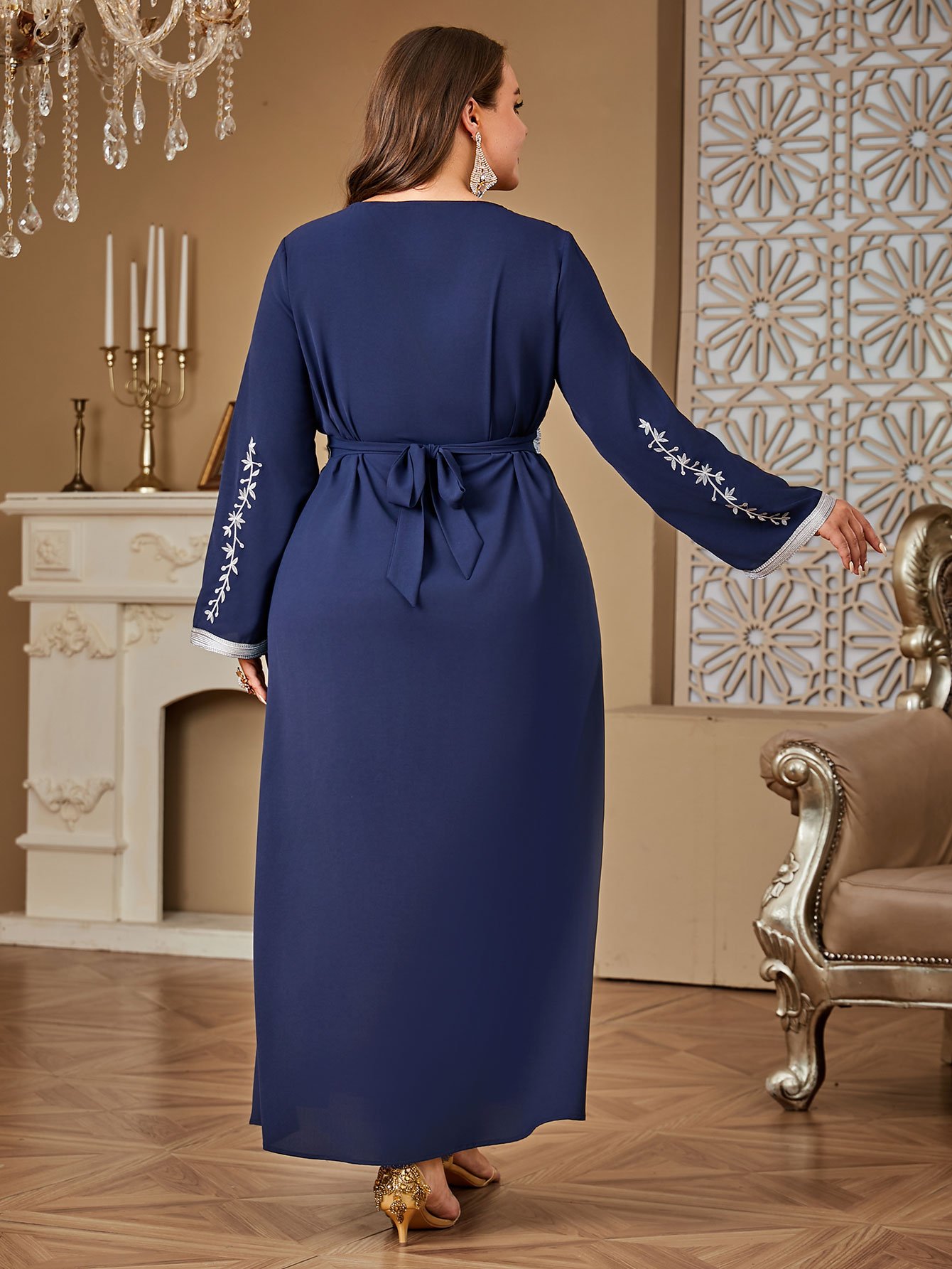 Plus Size Navy Blue Belted Embroidered V-Neck Maxi Jalabiya