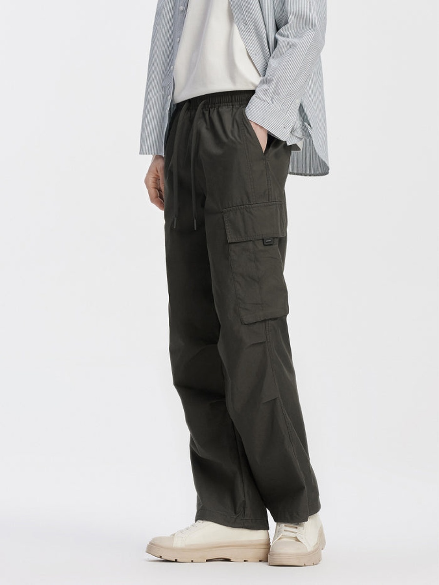 Men Relaxed Fit Cargo Pants with Elastic Waist