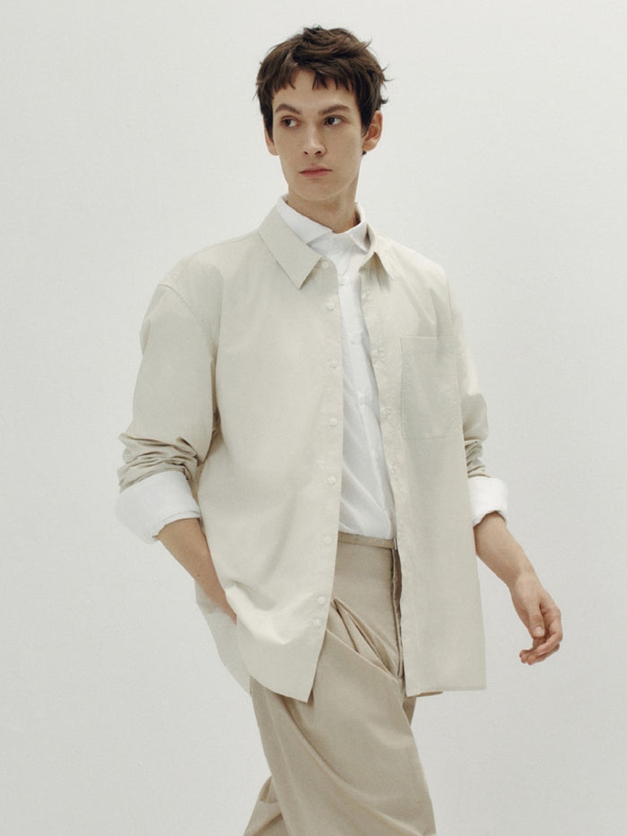 Men Long Sleeve Button-Up Shirt with Chest Pocket