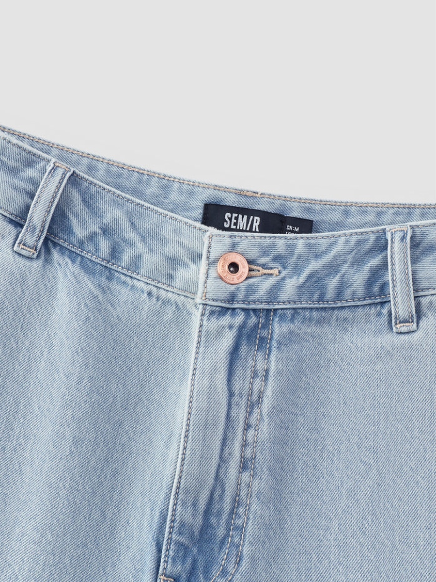 Mid Rise Wide Leg Jeans