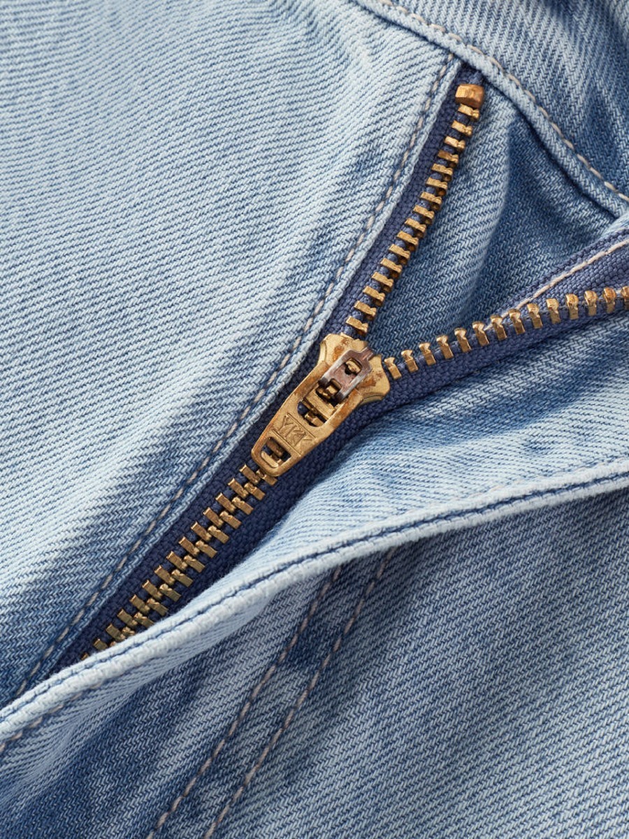 Mid Rise Wide Leg Jeans