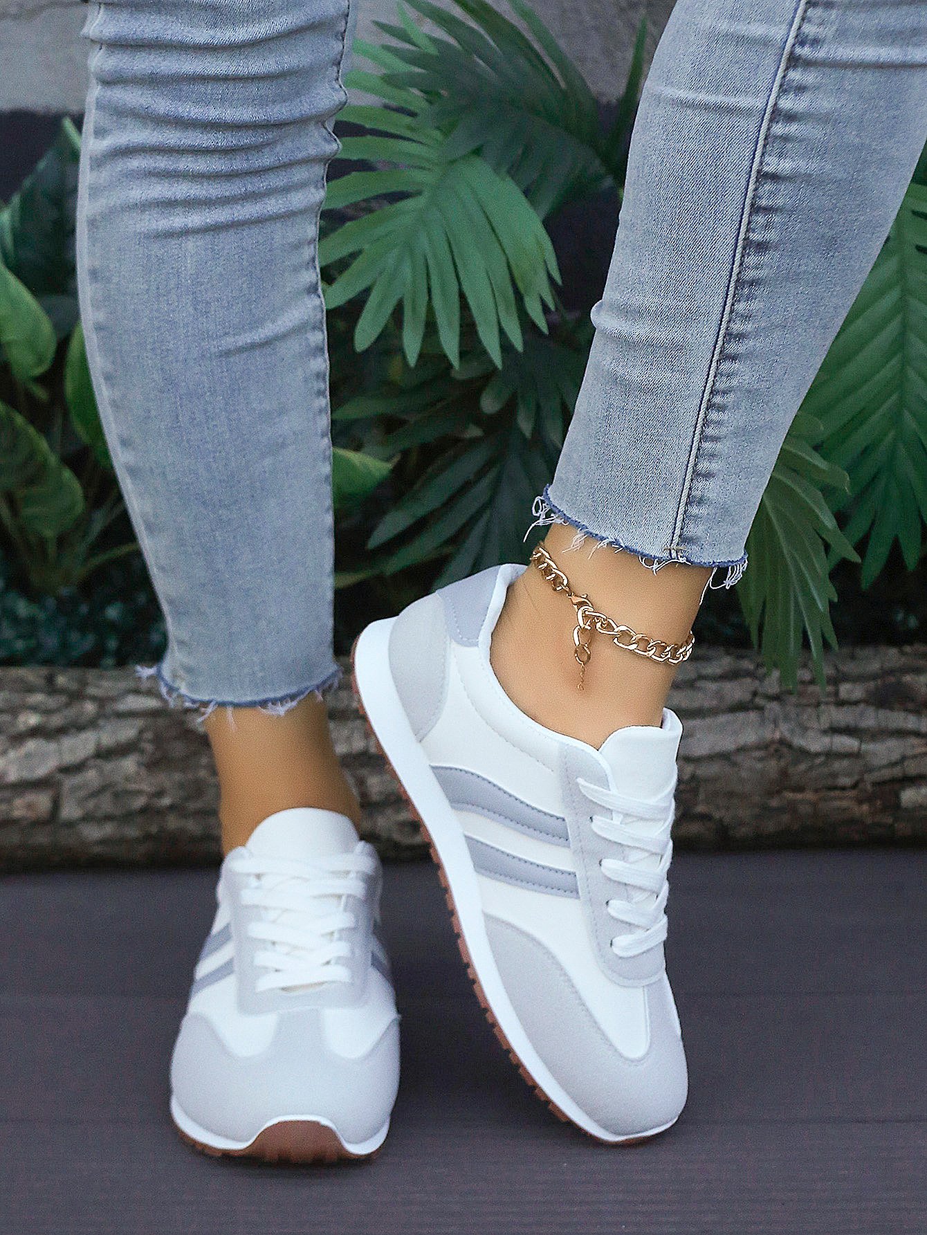 White Stripe Detail Lace Up Sneakers