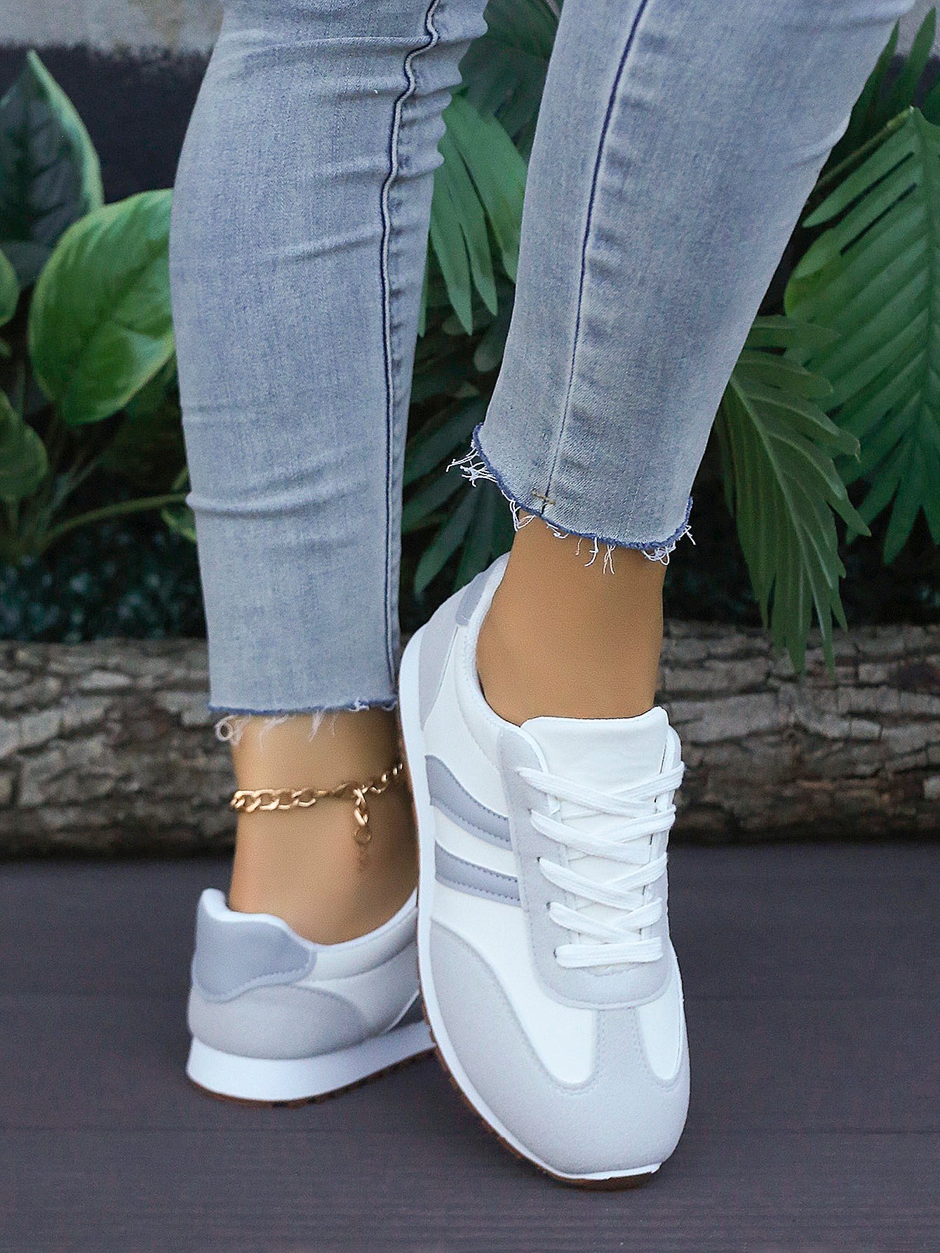 White Stripe Detail Lace Up Sneakers