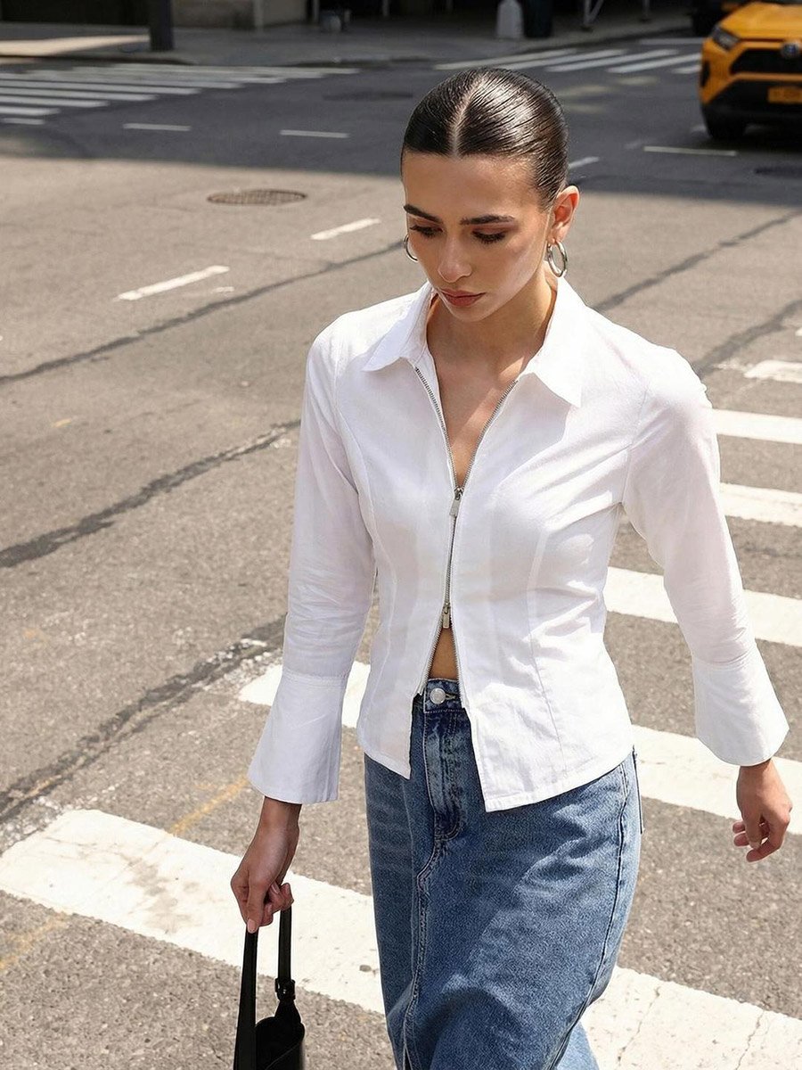 Off White 100% Cotton Solid Slim Fit Shirt
