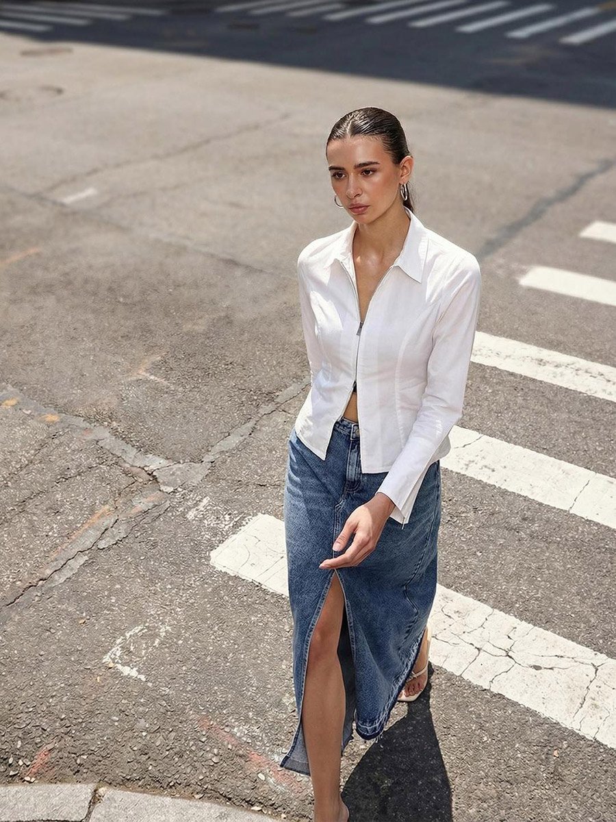 Off White 100% Cotton Solid Slim Fit Shirt
