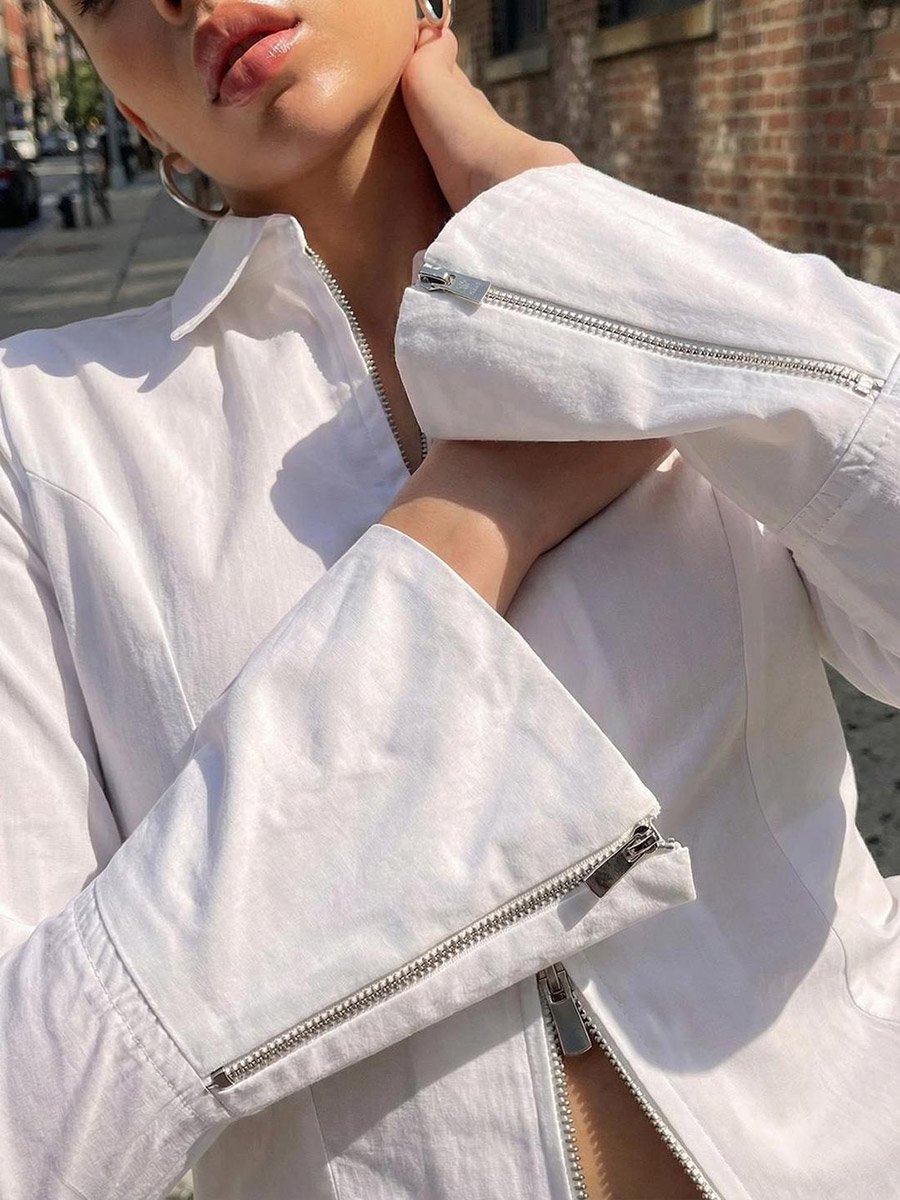 Off White 100% Cotton Solid Slim Fit Shirt