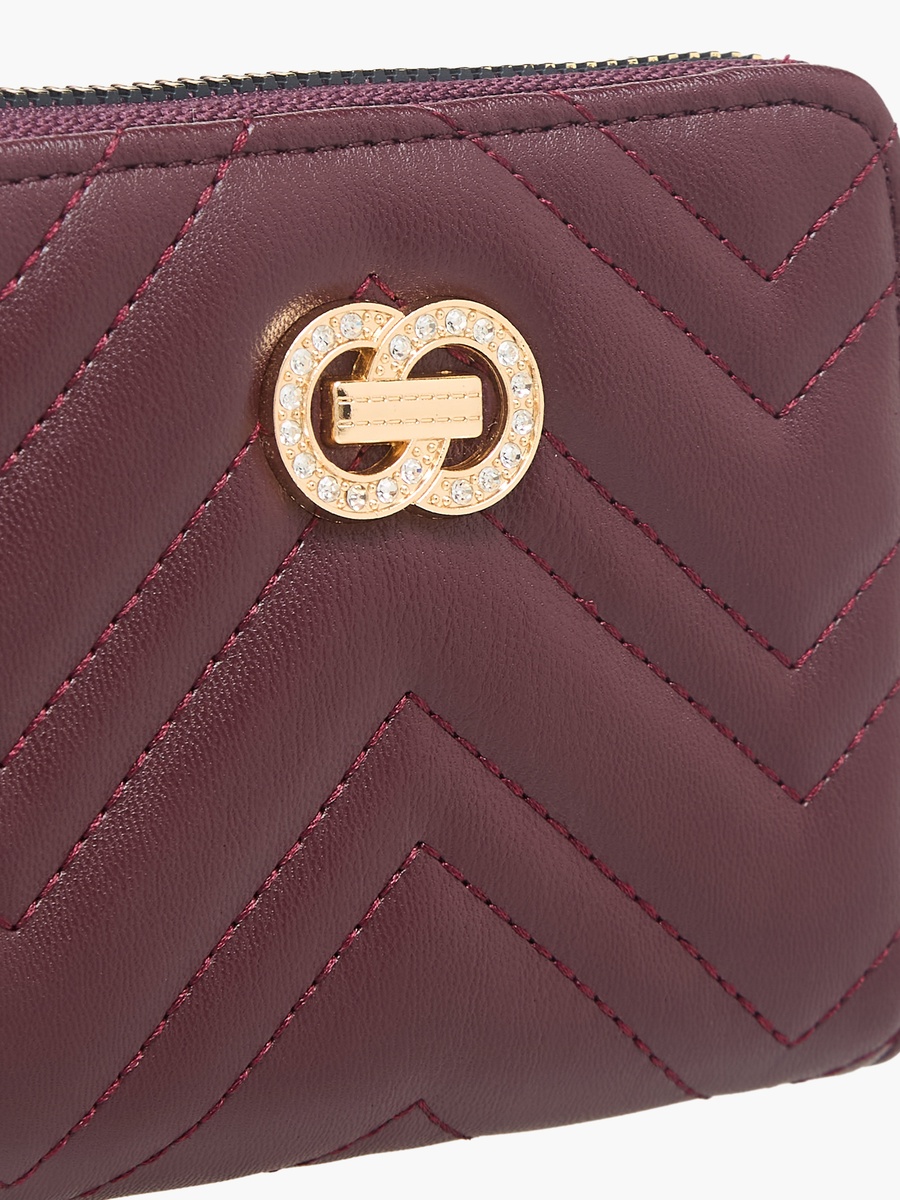 Chevron Quilted Wallet with Zip Closure