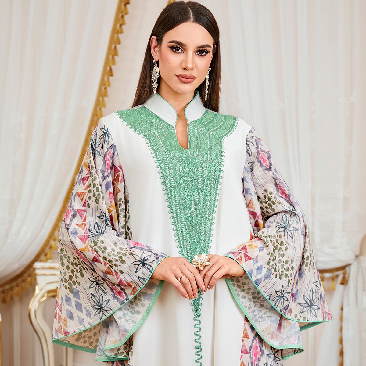 جلابية طويلة مطرزة وطبعة زهور متعدد الألوان