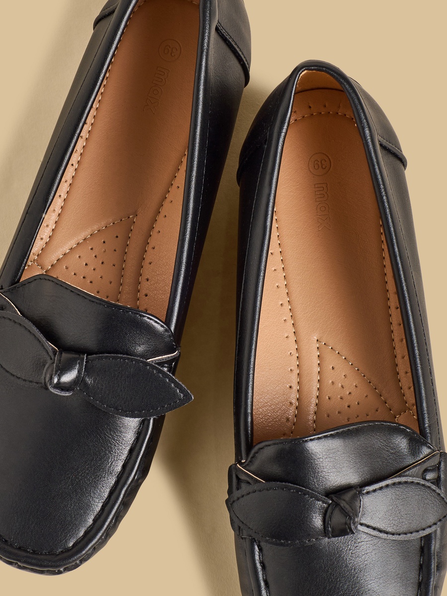 Bow Accent Loafers