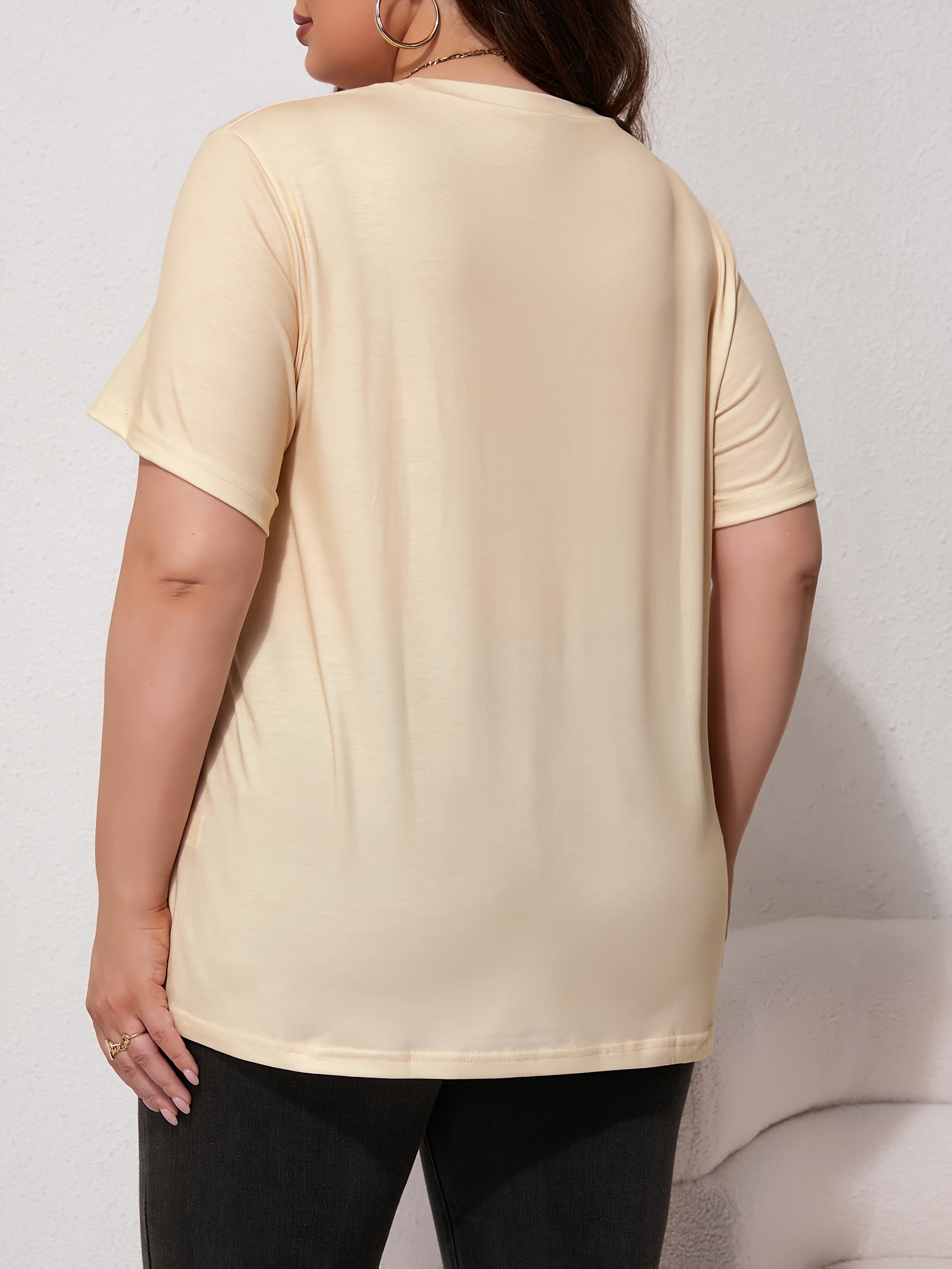 Plus Size Yellow Leopard Print Sequin Embellished T-Shirt