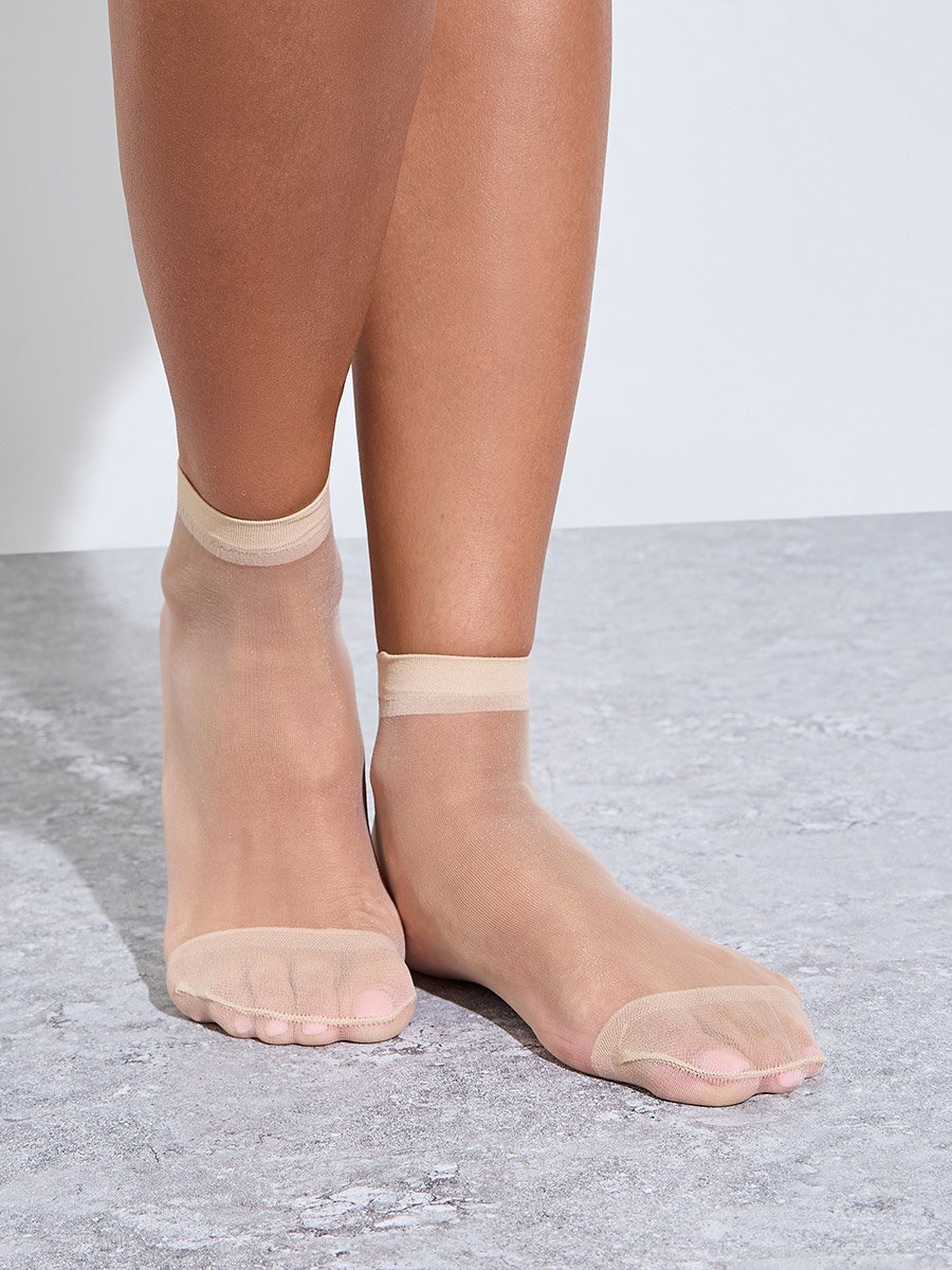 Pack of 4 - Sheer Socks