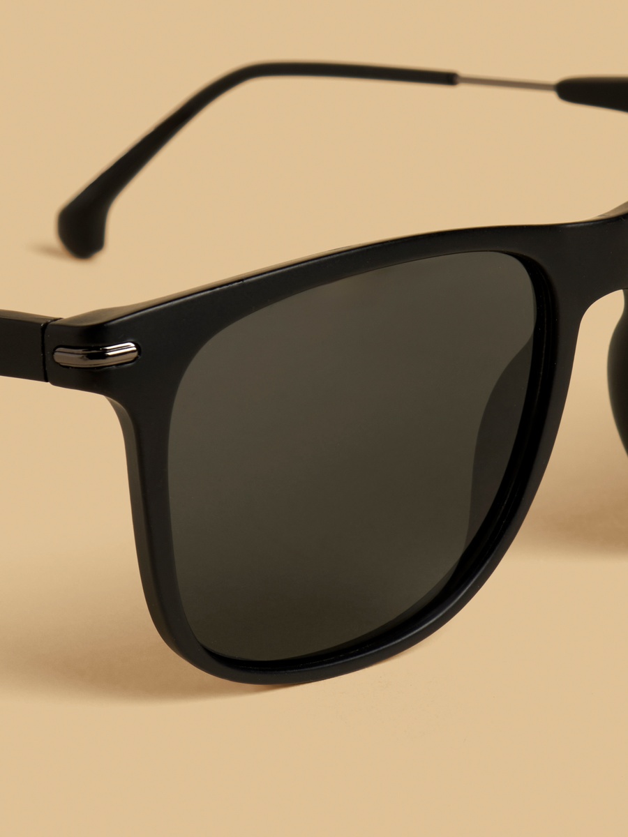 Tinted Full Rim Sunglasses
