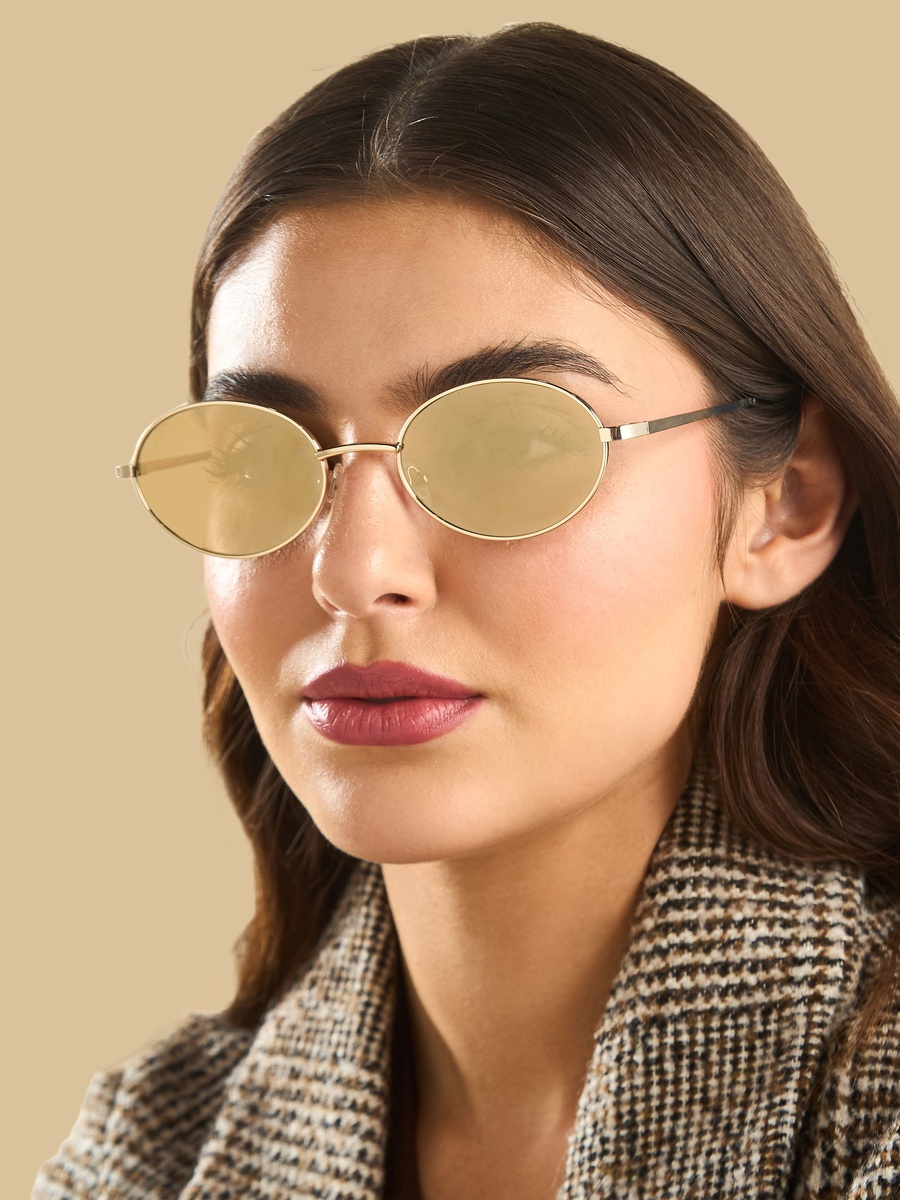 نظارة شمسية بإطار كامل ووسادة أنف
