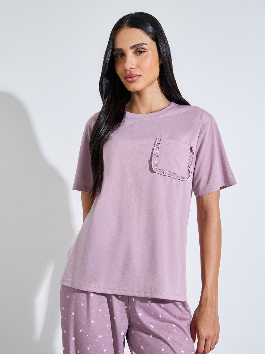 Pink Solid Pocket Detail T-Shirt and All Over Star Print Pants Pyjama Set