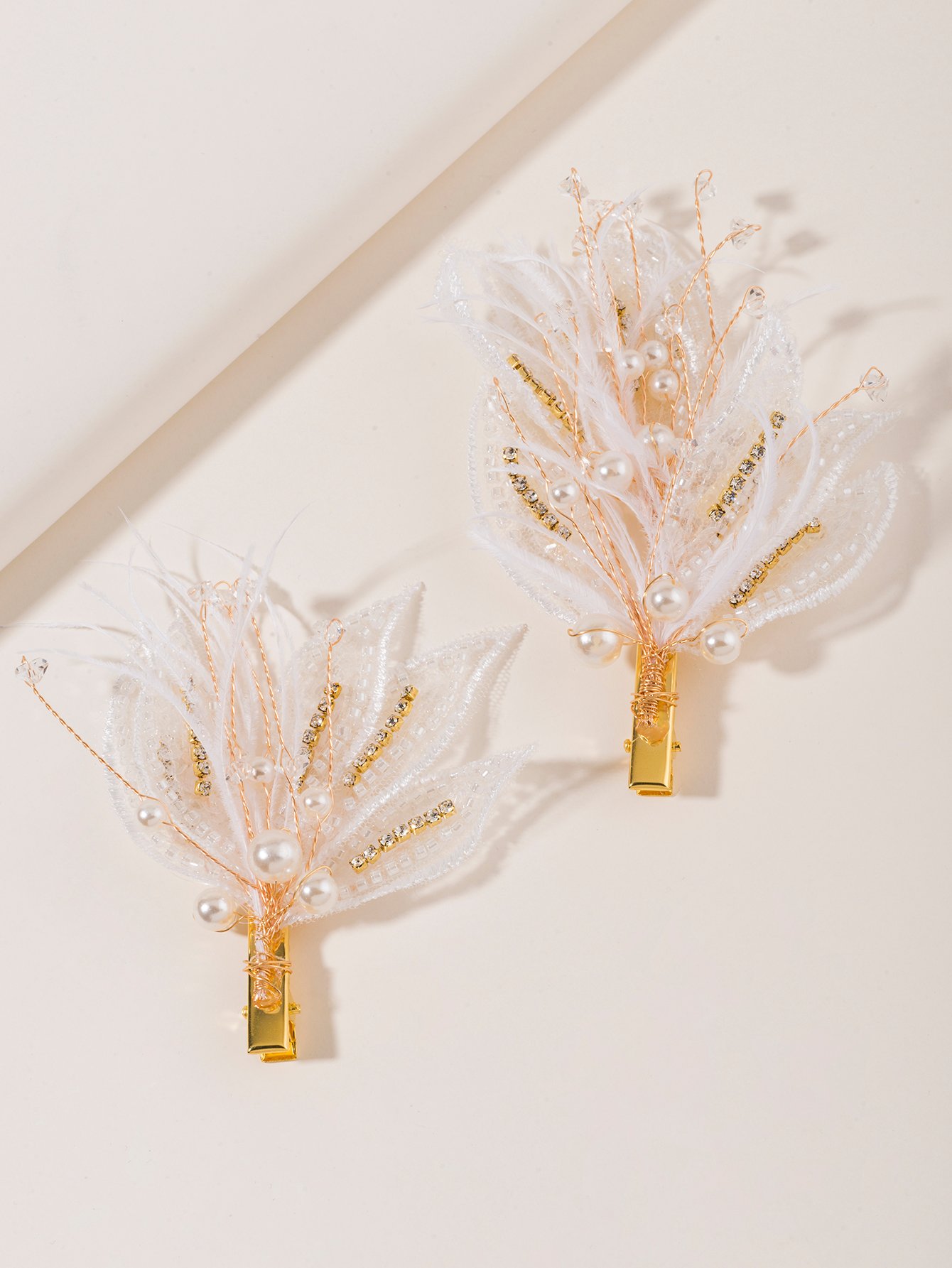 Pack of 2 - White Feather and Pearl Hair Clip