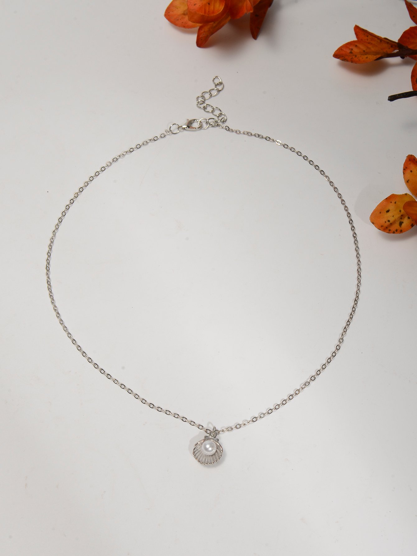 Faux Pearl Shell Pendant Necklace