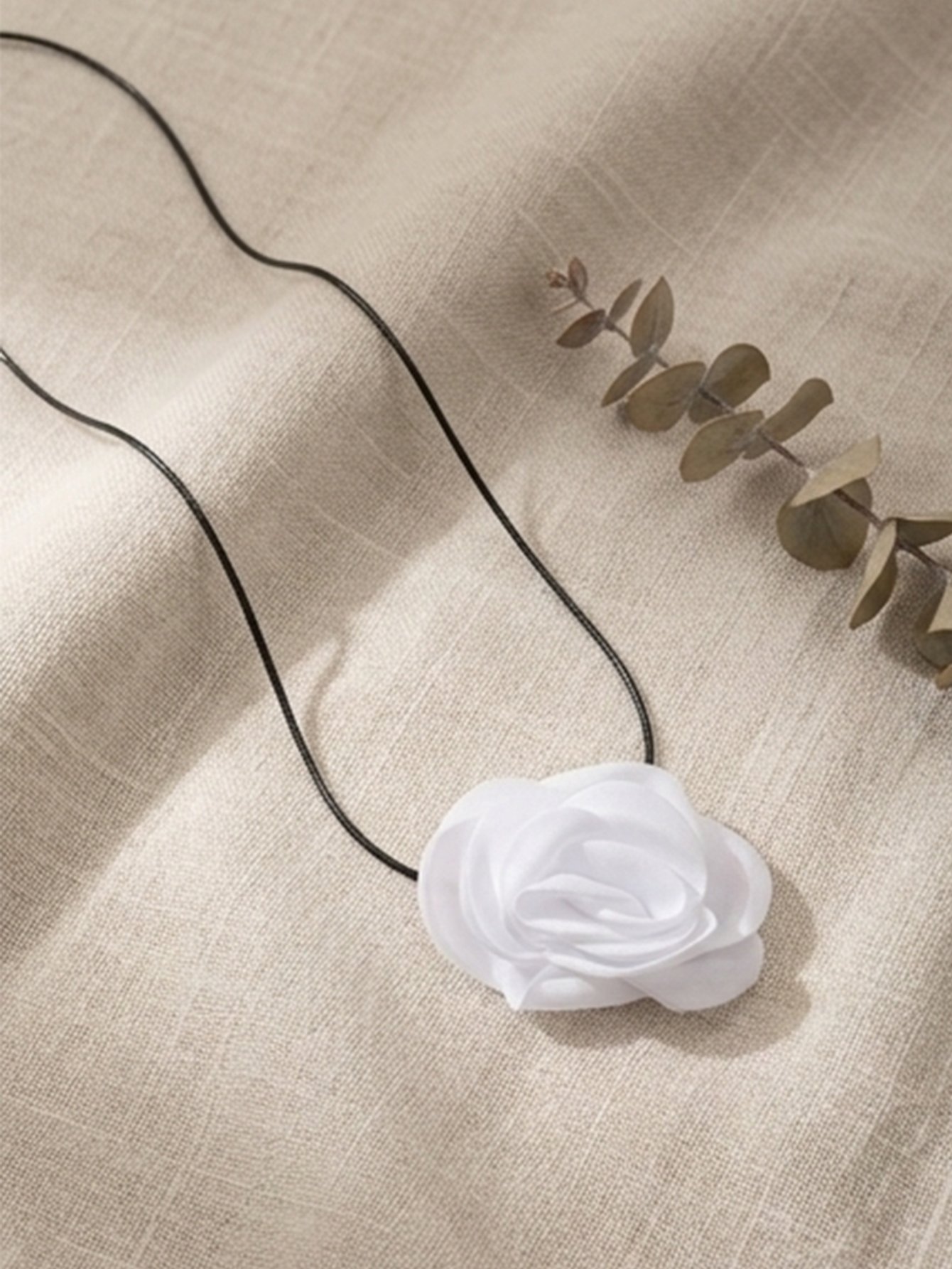 Lace Flower Long Necklace