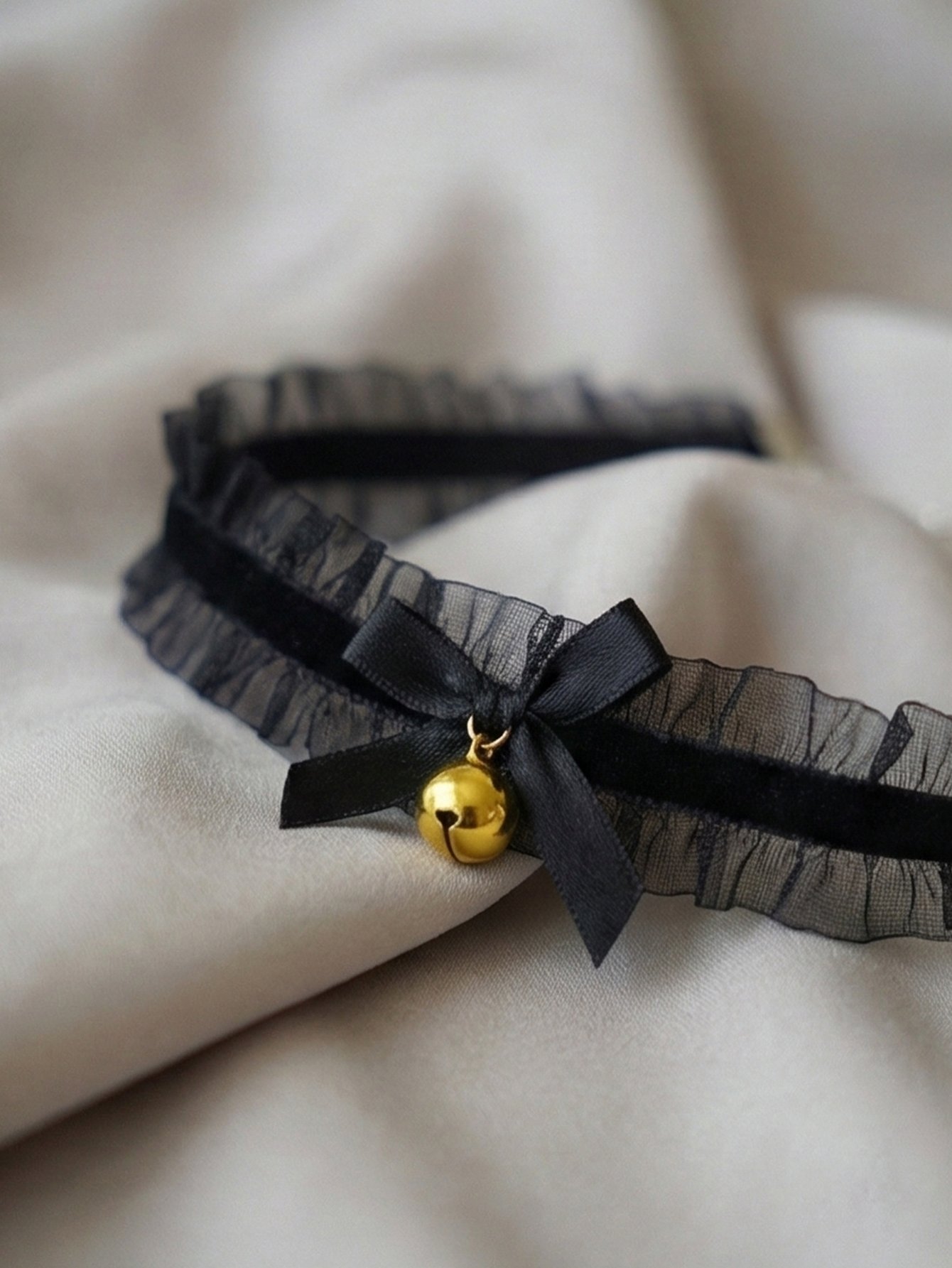 Lace Bow Bell Choker Necklace