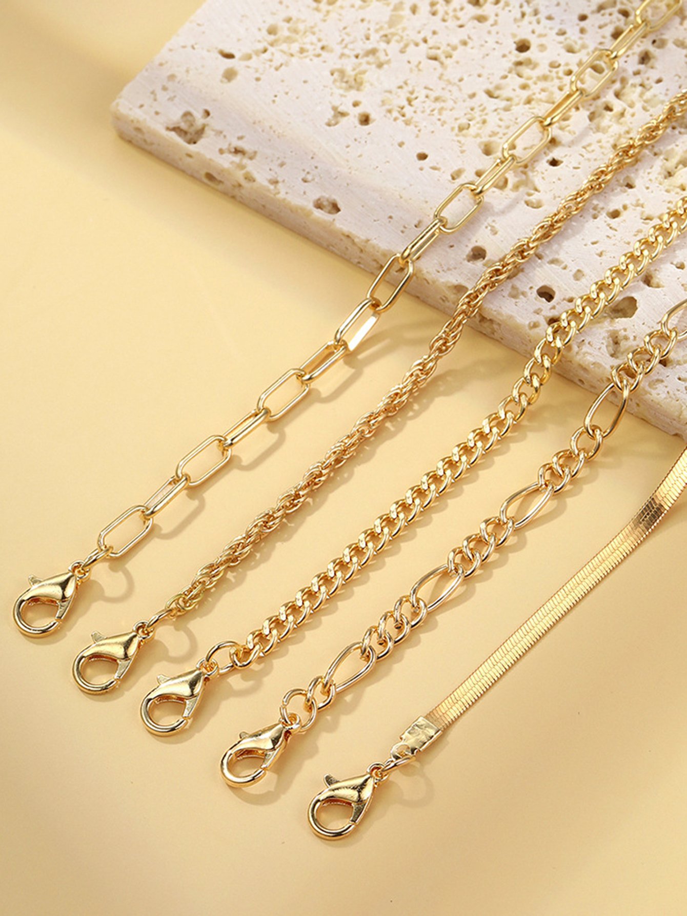 Pack of 5 - Gold Tone Link Bracelets