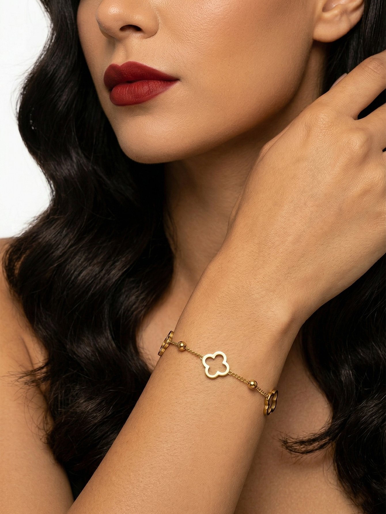 Gold Tone Clover Charms Link Bracele