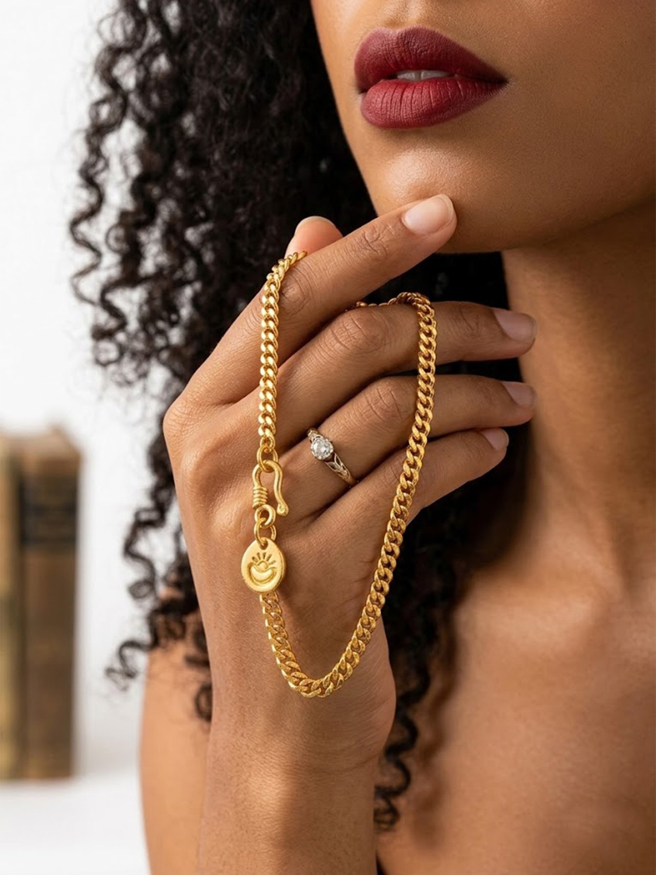 Gold Tone Link Bracelet with Round Charm