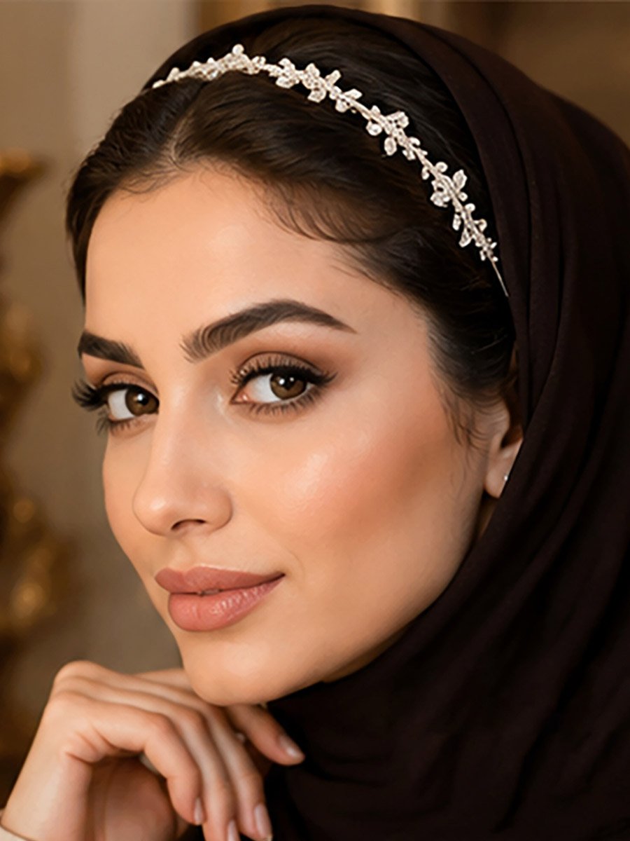 شريط رأس مزين بأحجار الراين وبشكل بلوم