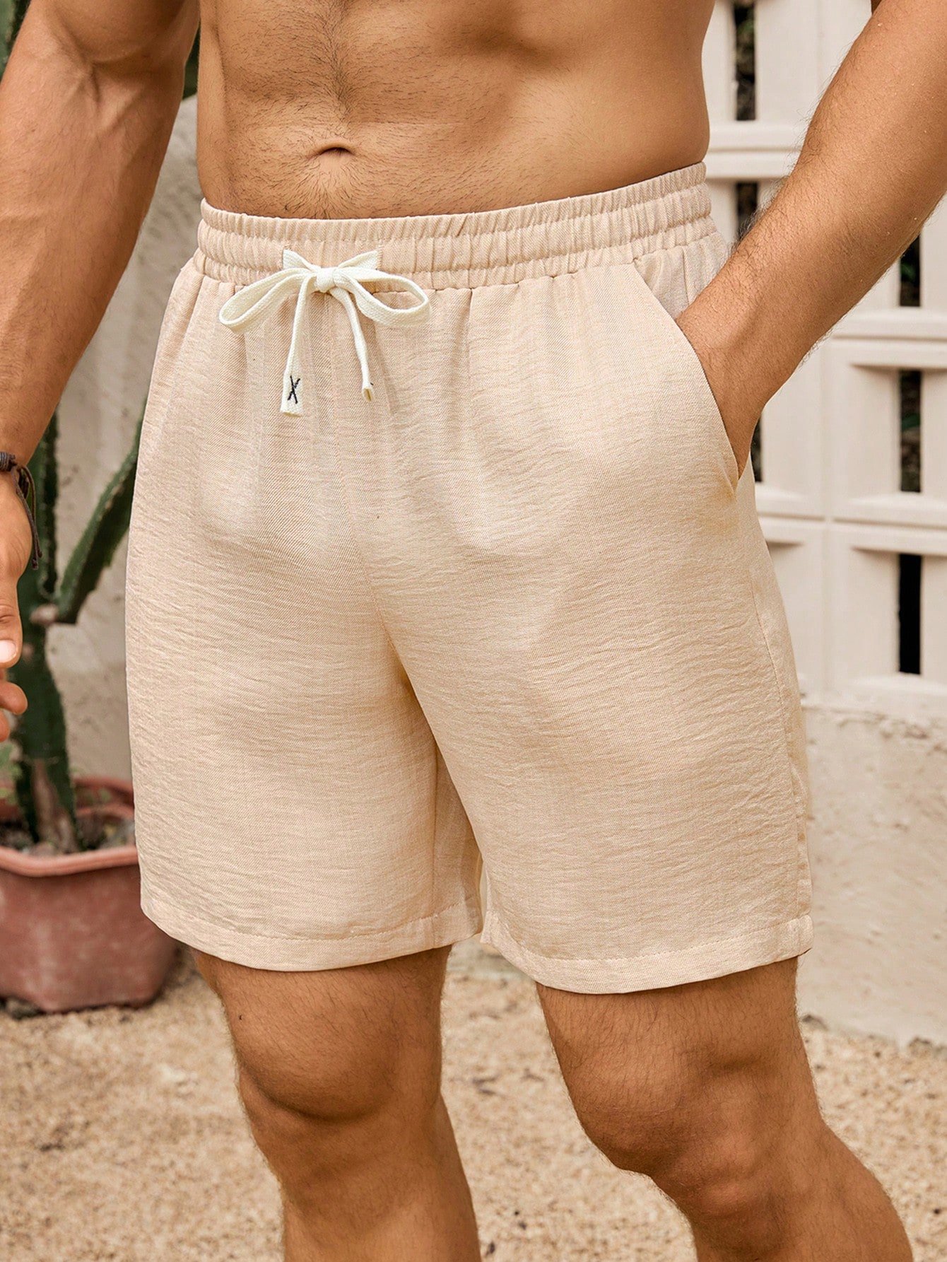 Men Solid Shorts with Side Pocket