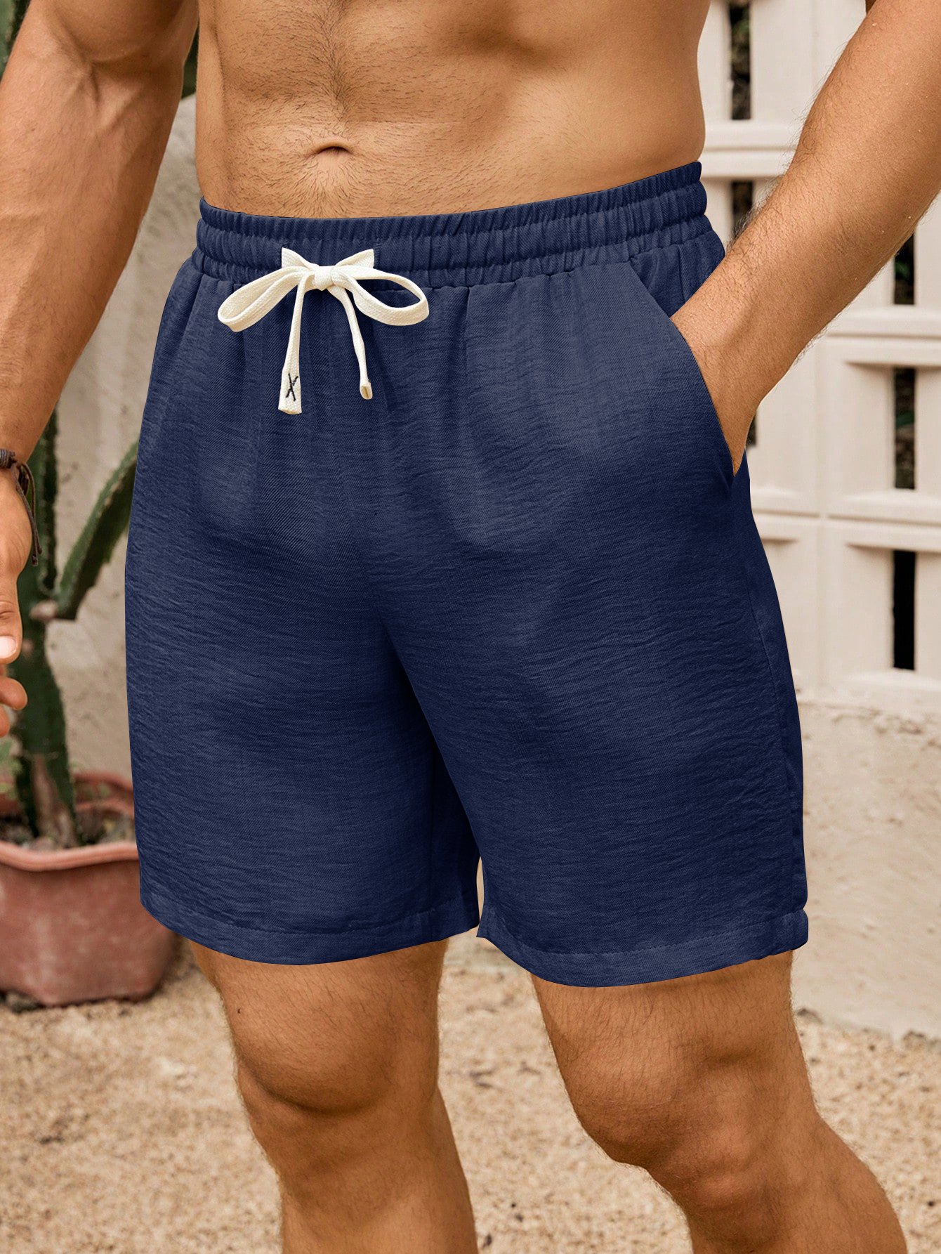 Men Solid Shorts with Side Pocket