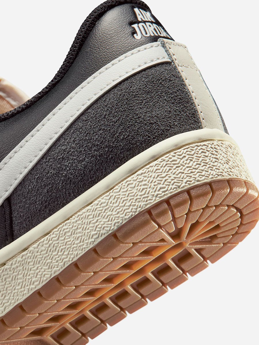 Air Jordan Skyline Low Shoes
