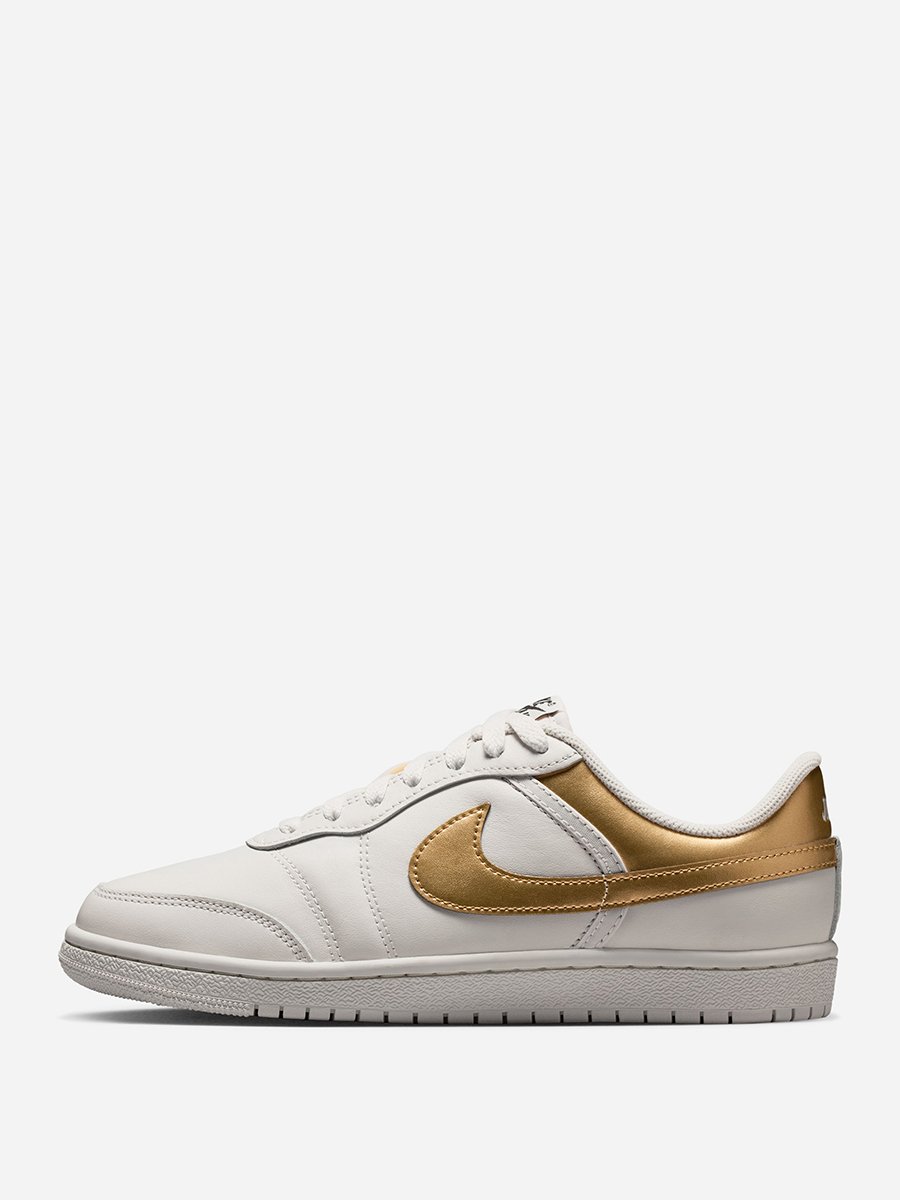 Air Jordan Skyline Low Shoes
