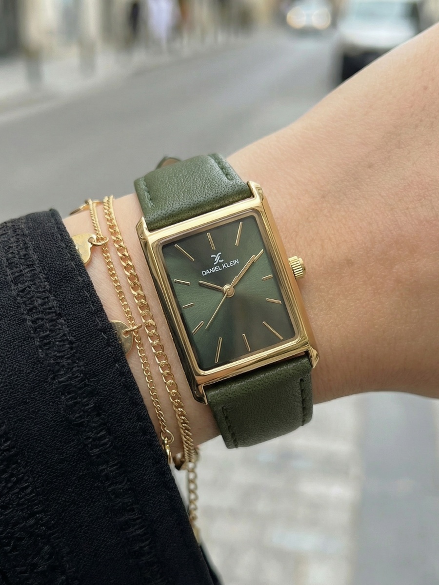 Premium Green Leather Watch for Women DK.1.14124-3