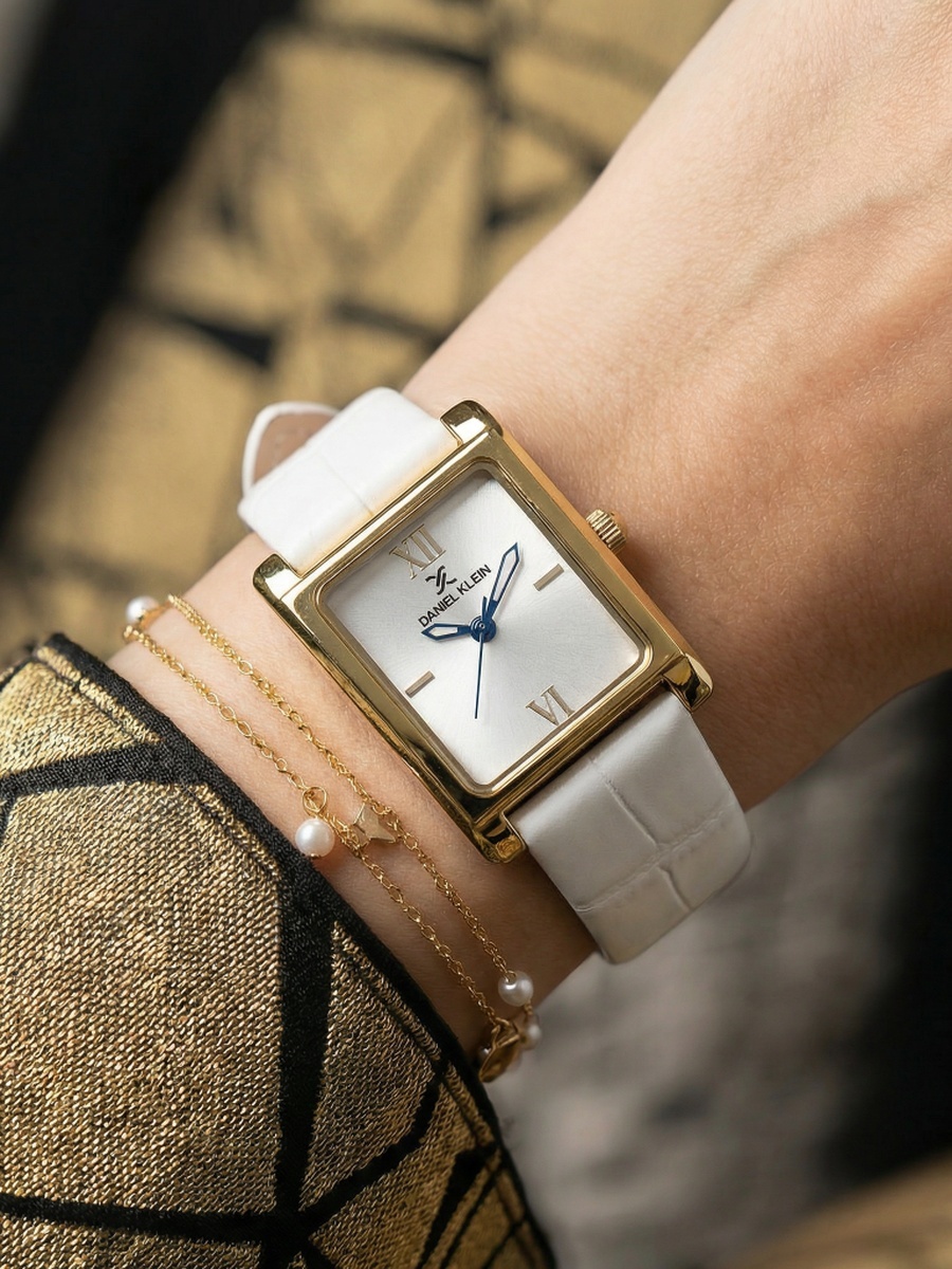 Premium White Leather Watch for Women DK.1.14112-3