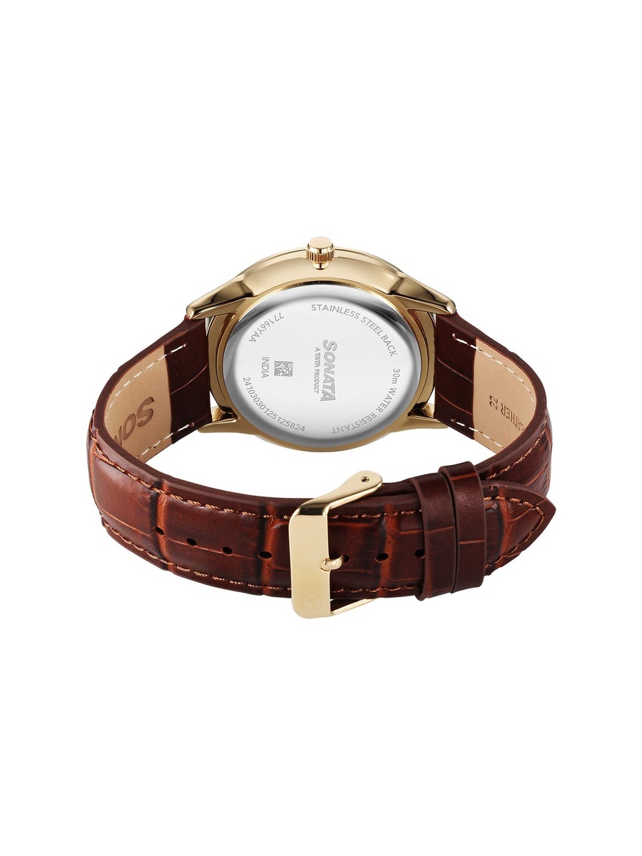 Men Maroon Round Dial Brown Strap Watch