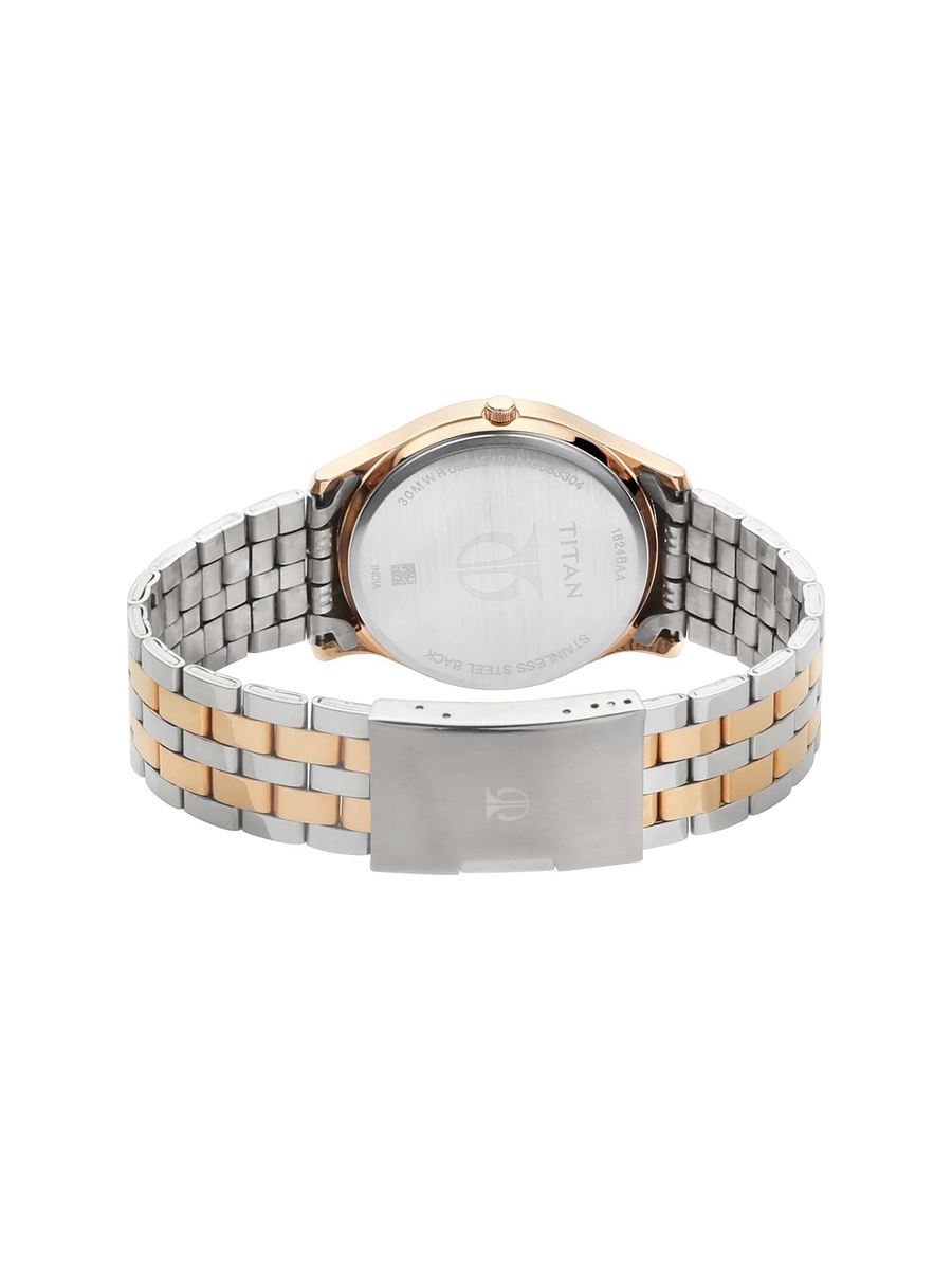 Men Watch Sleek Metal Case with Sophisticated Dial and Comfortable Strap