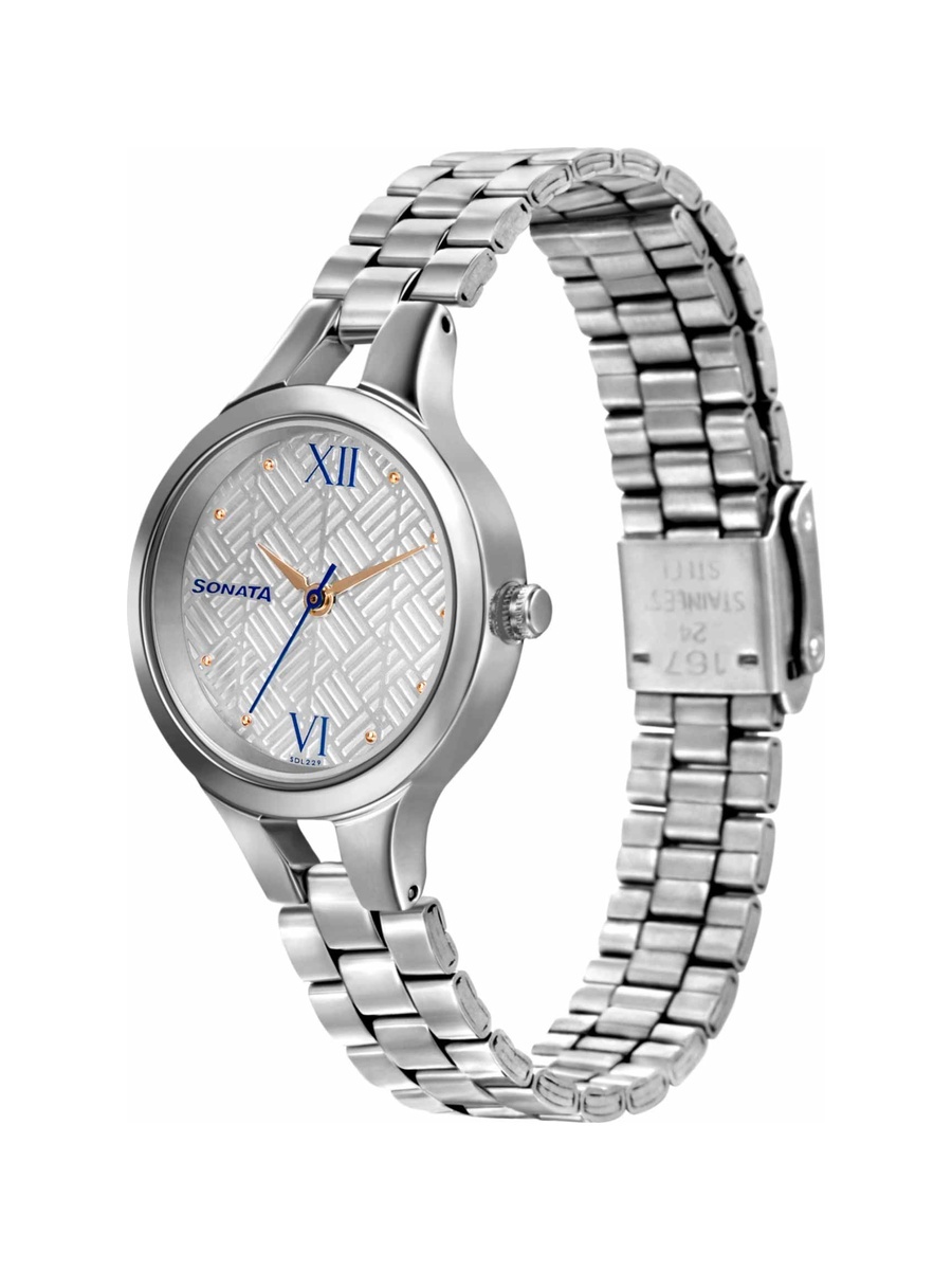 Women Silver Stainless Steel Strap Watch