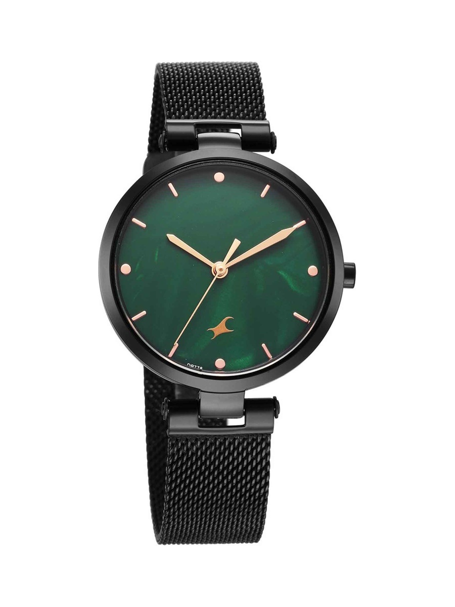 Women Green Round Dial Watch with Mesh Strap