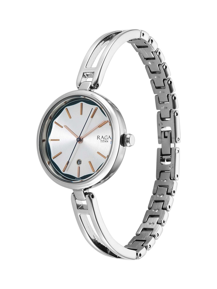 Women Analog Watch with Silver Dial and Stainless Steel Bracelet