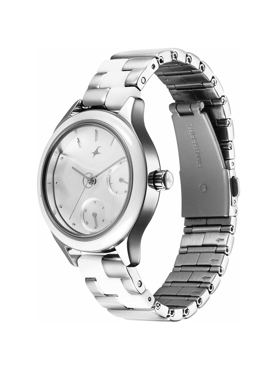 Women Silver Dial Watch with Metal Strap