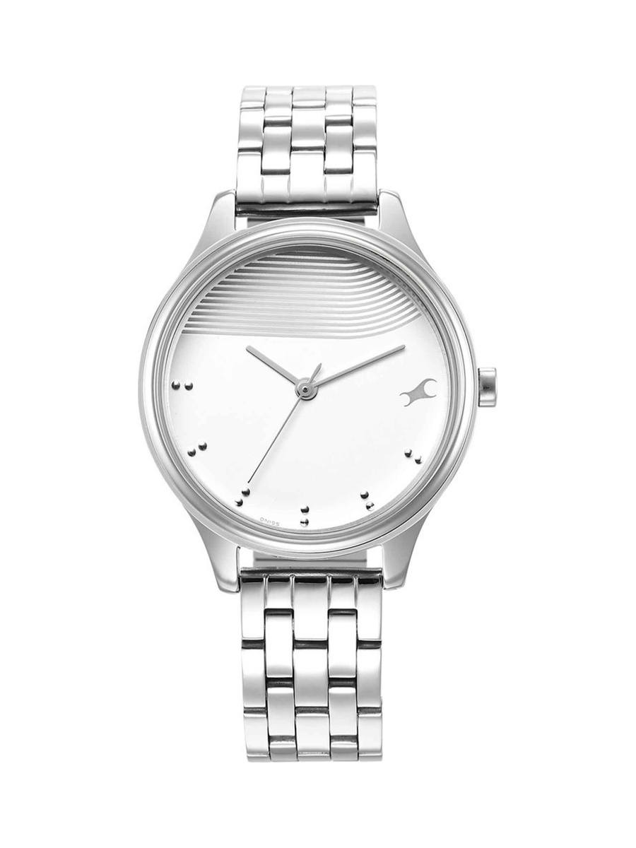 Stunners 5.0 Women Silver Dial Watch with Stainless Steel Strap, 3 ATM Water-Resistant