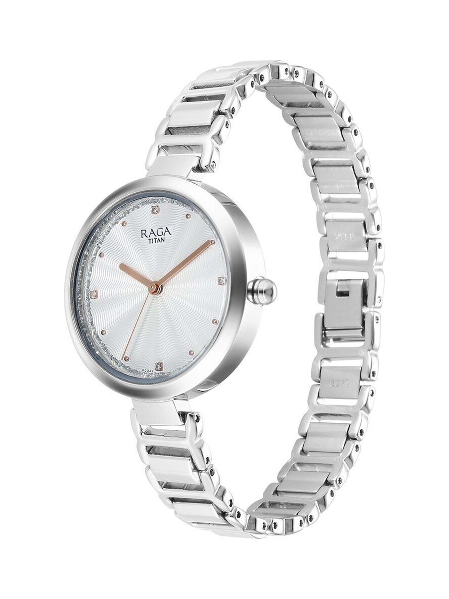 Women Raga Memoirs Watch with Silver Dial and Brass Strap, Quartz Movement
