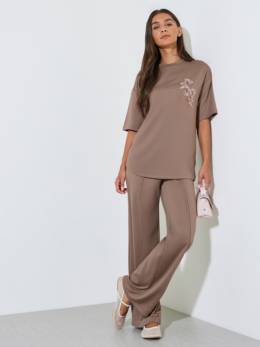 Brown Embroidered Short Sleeves Oversized T-Shirt