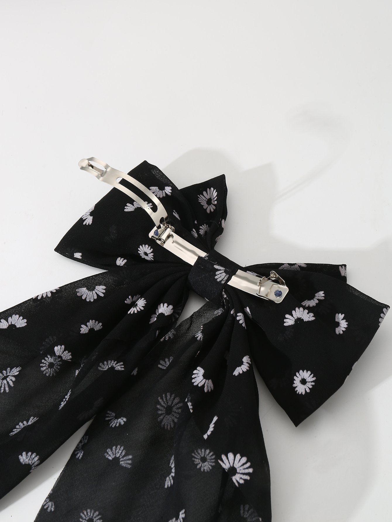 Daisy Bow Hair Clip