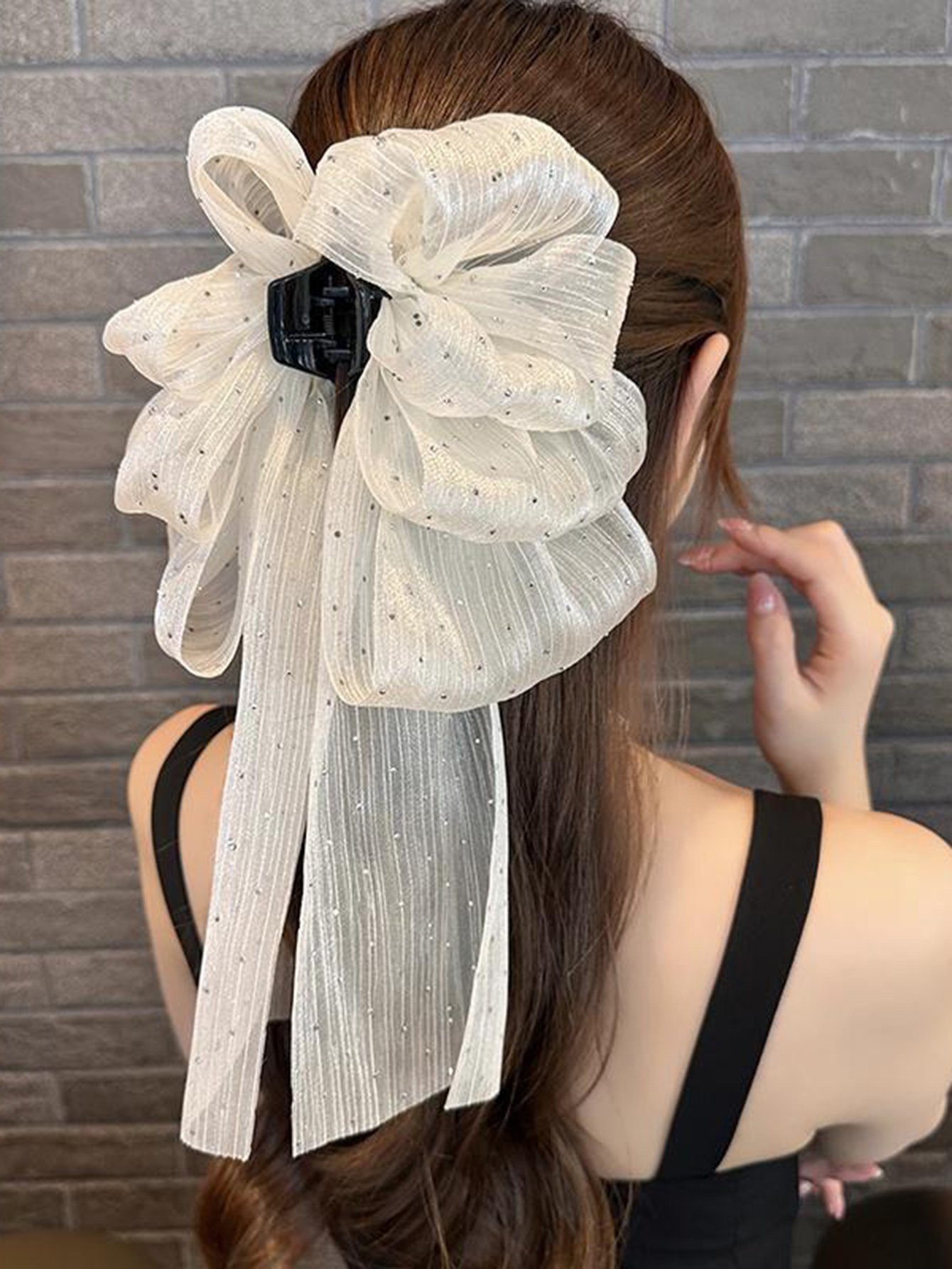 Dot Pattern Bow Claw Clip