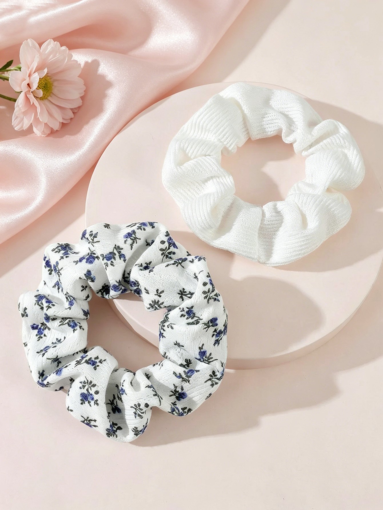 Set of 2 - Floral Print Hair Scrunchies
